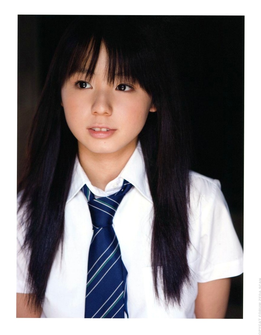 PB写真集_小池里奈 《サブリナ》 清纯萝莉泳装写真，清新居家与泳池清凉少女，治愈系元气美少女图集[81P]