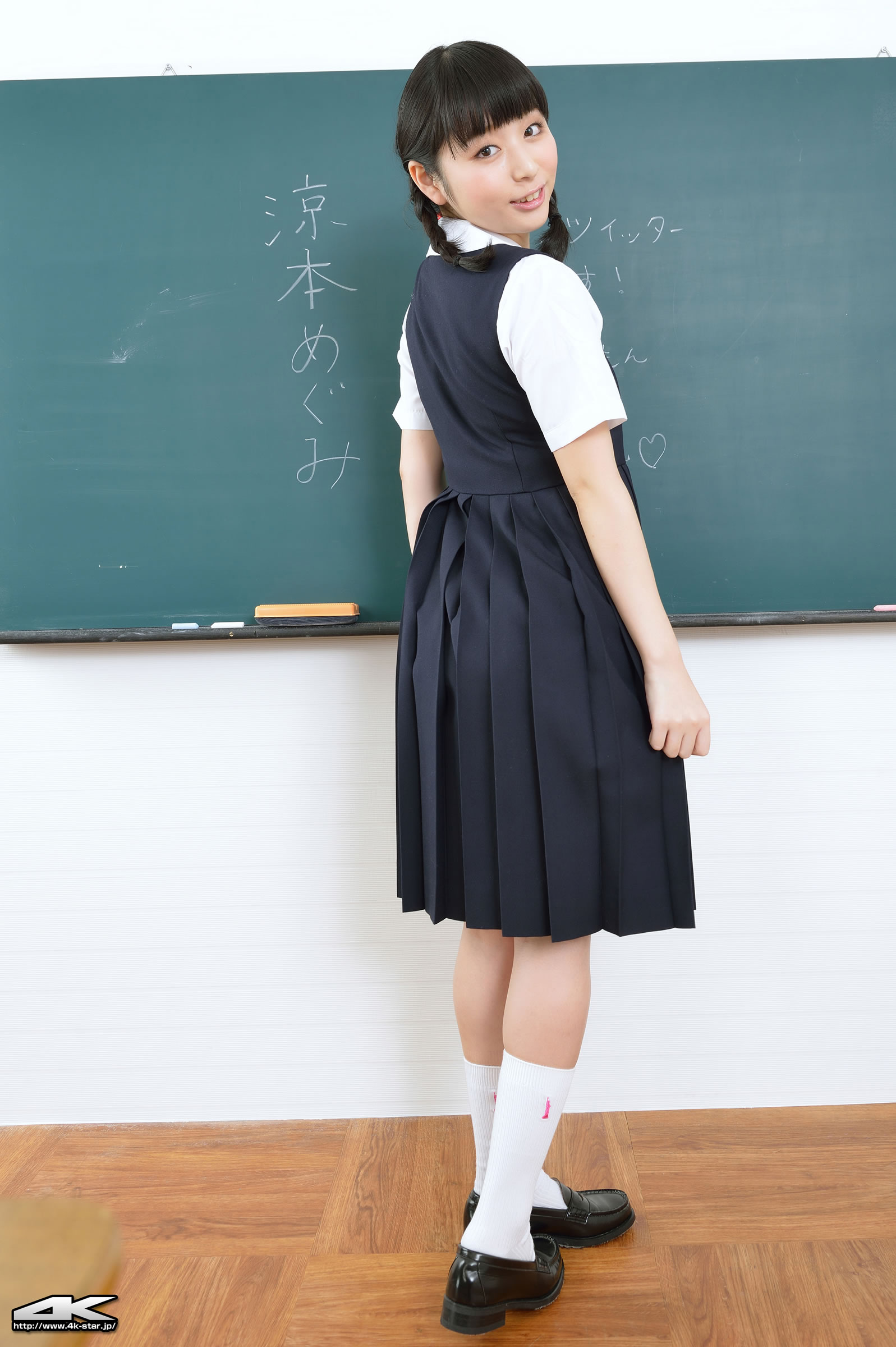 凉本惠(涼本めぐみ) [4K-STAR]高清写真图2013.01.01 No.00268 制服
