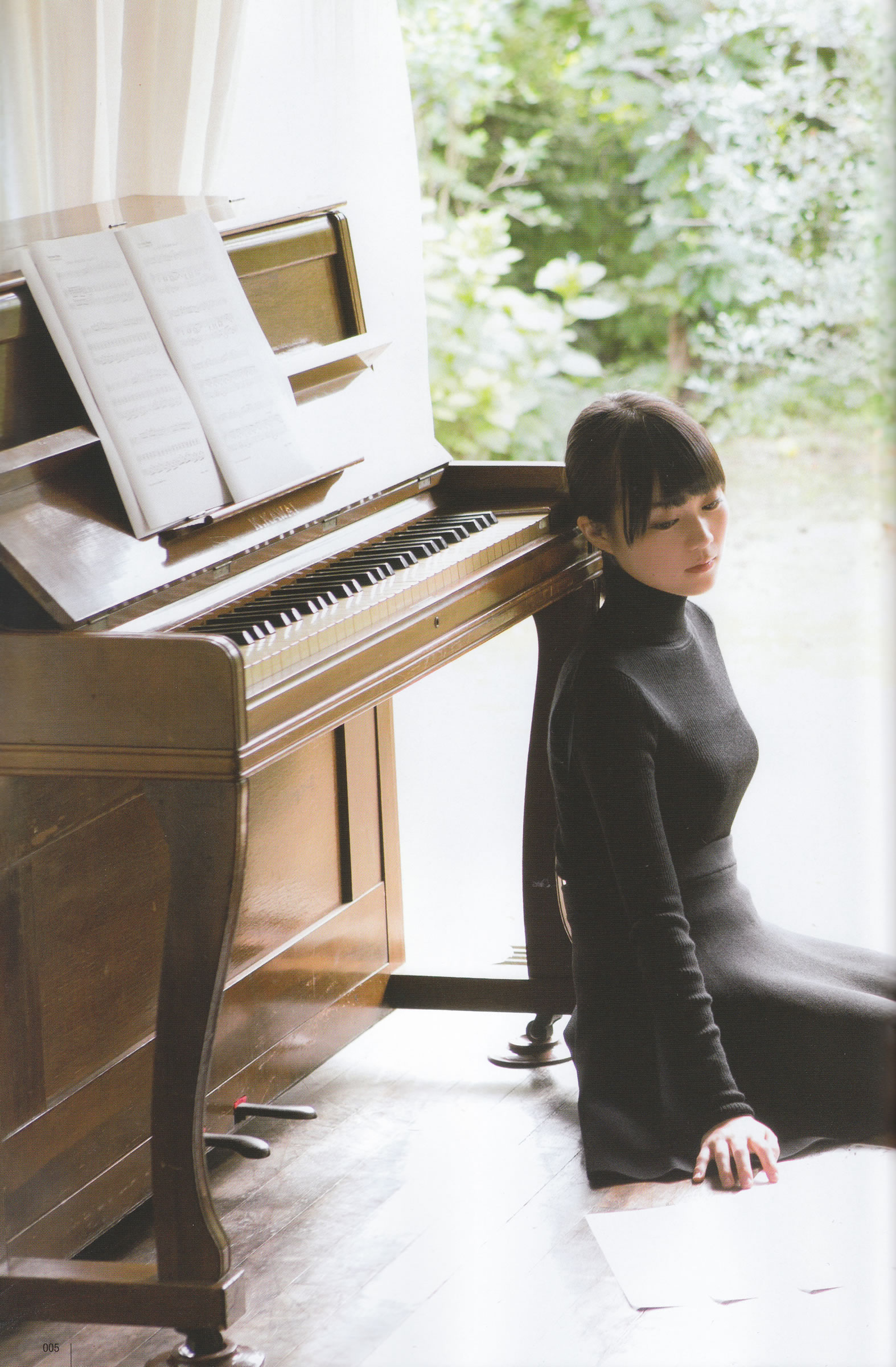 [UTB]高清写真图2014年12月号 乃木坂46