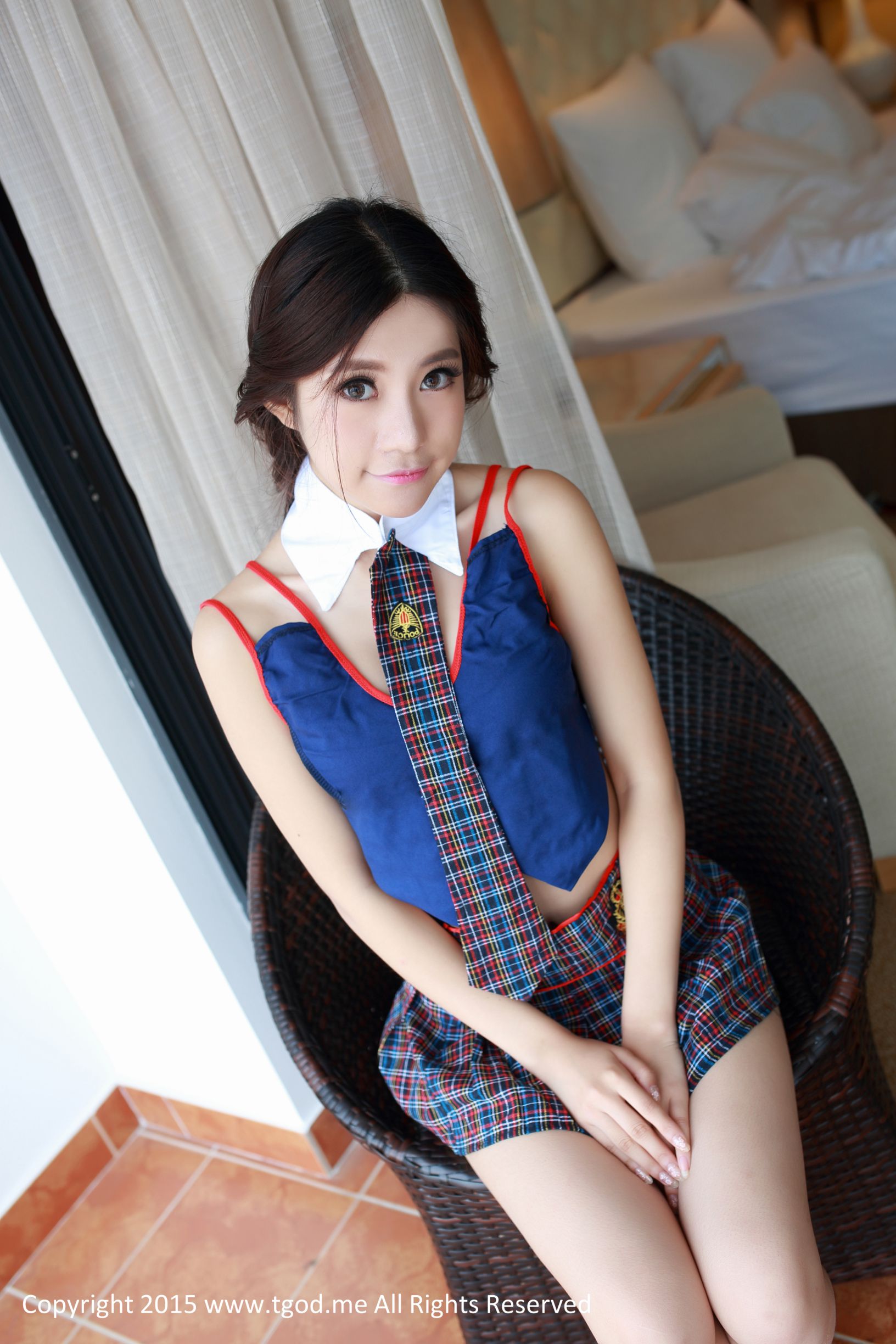 绮里嘉ula 校花的英伦女王范 [TGOD推女神]高清写真图