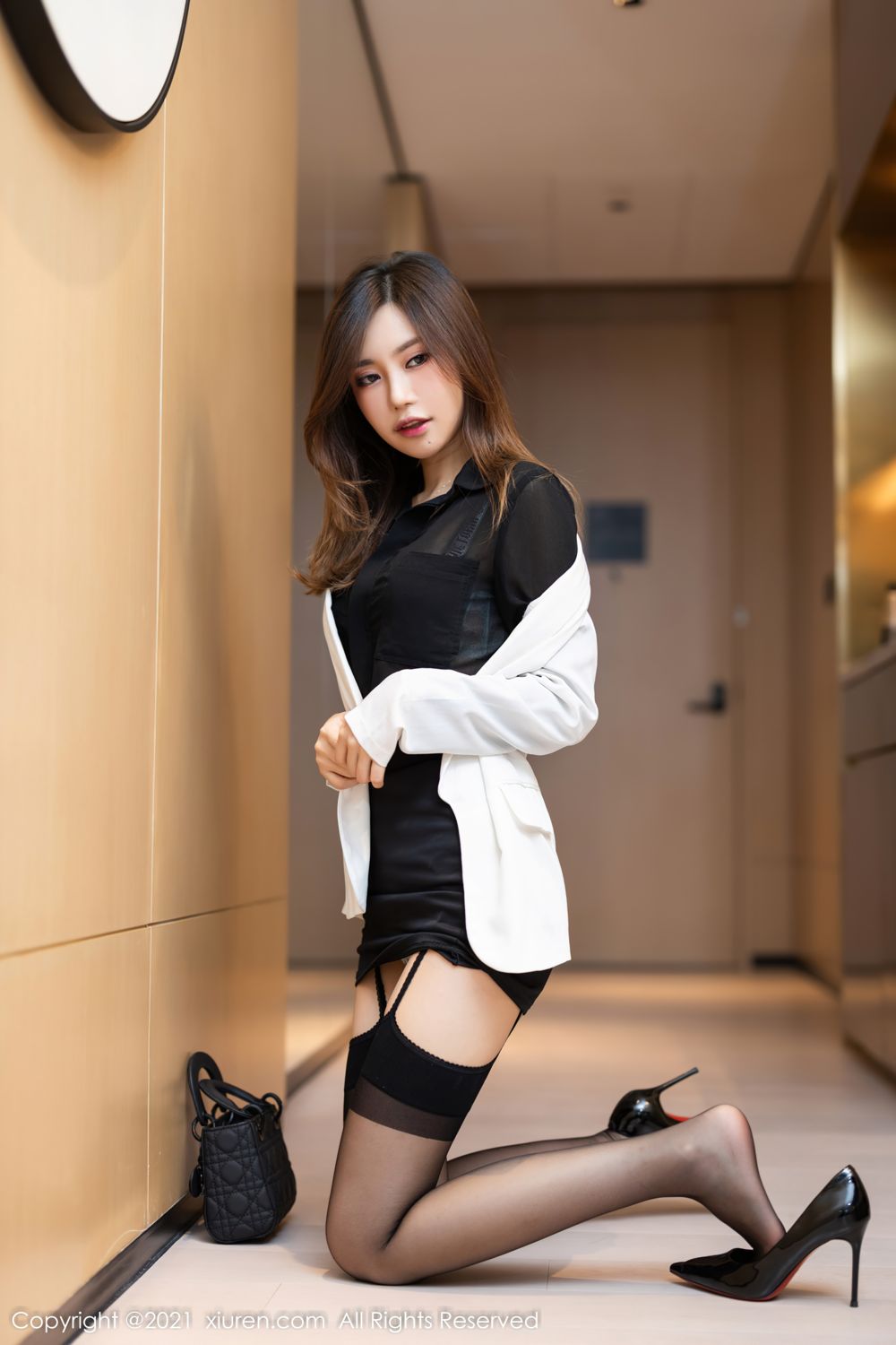 [XiuRen]高清写真图 2021.11.30 No.4285 绮里嘉ula
