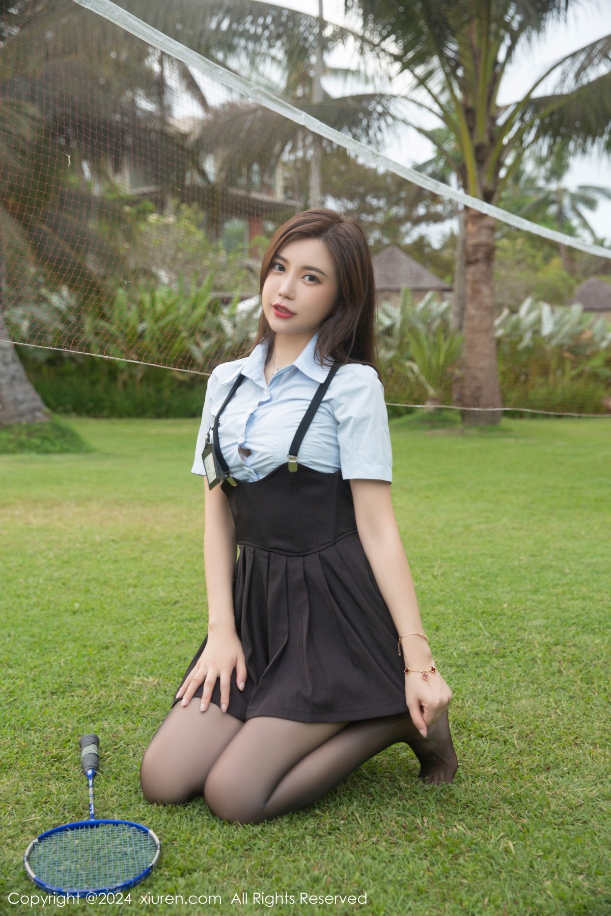 [XiuRen]高清写真图 2024.06.25 No.8752 绮里嘉ula 海边沙滩
