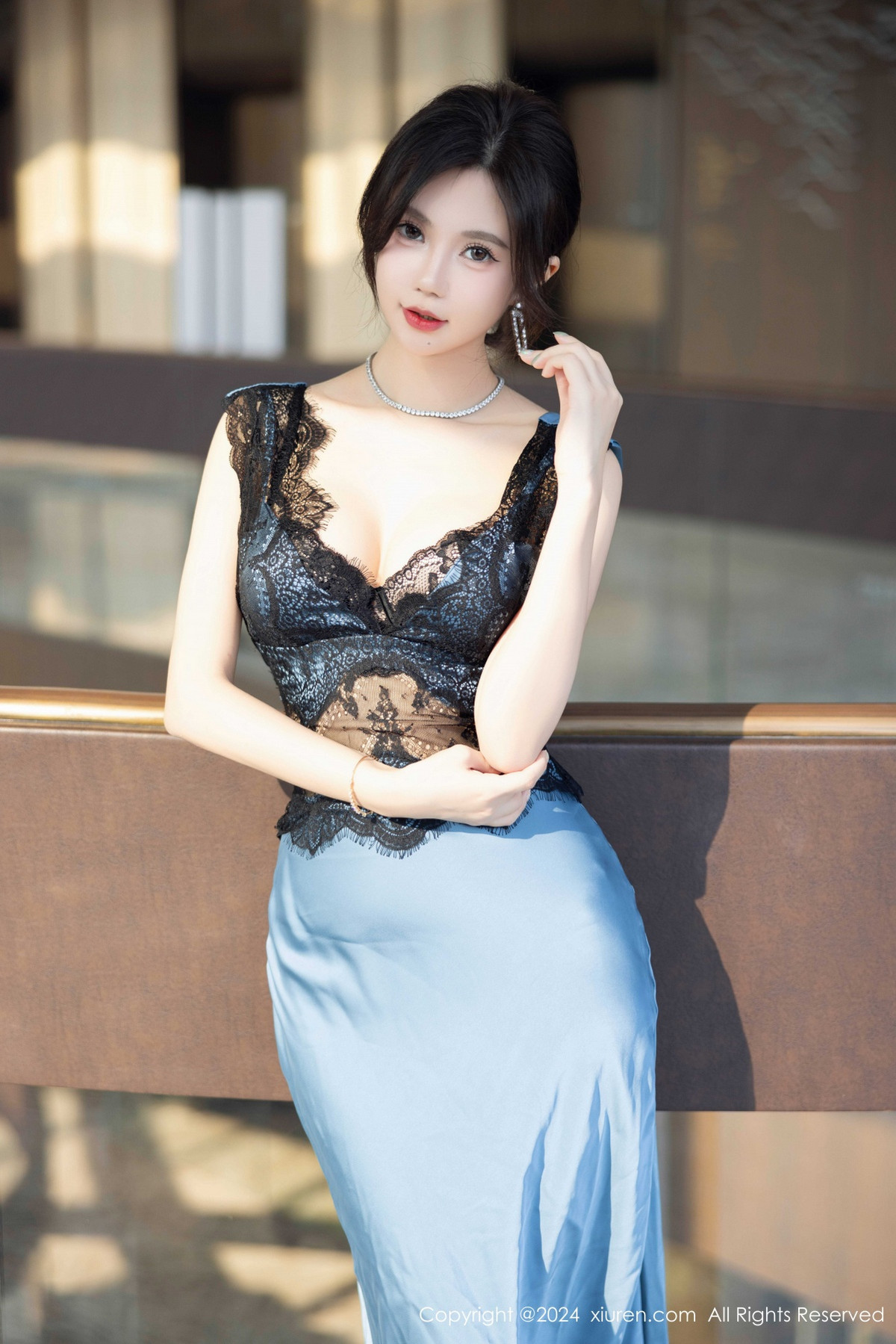 [XiuRen]高清写真图 2024.10.18 No.9310 绮里嘉ula 丝袜美腿
