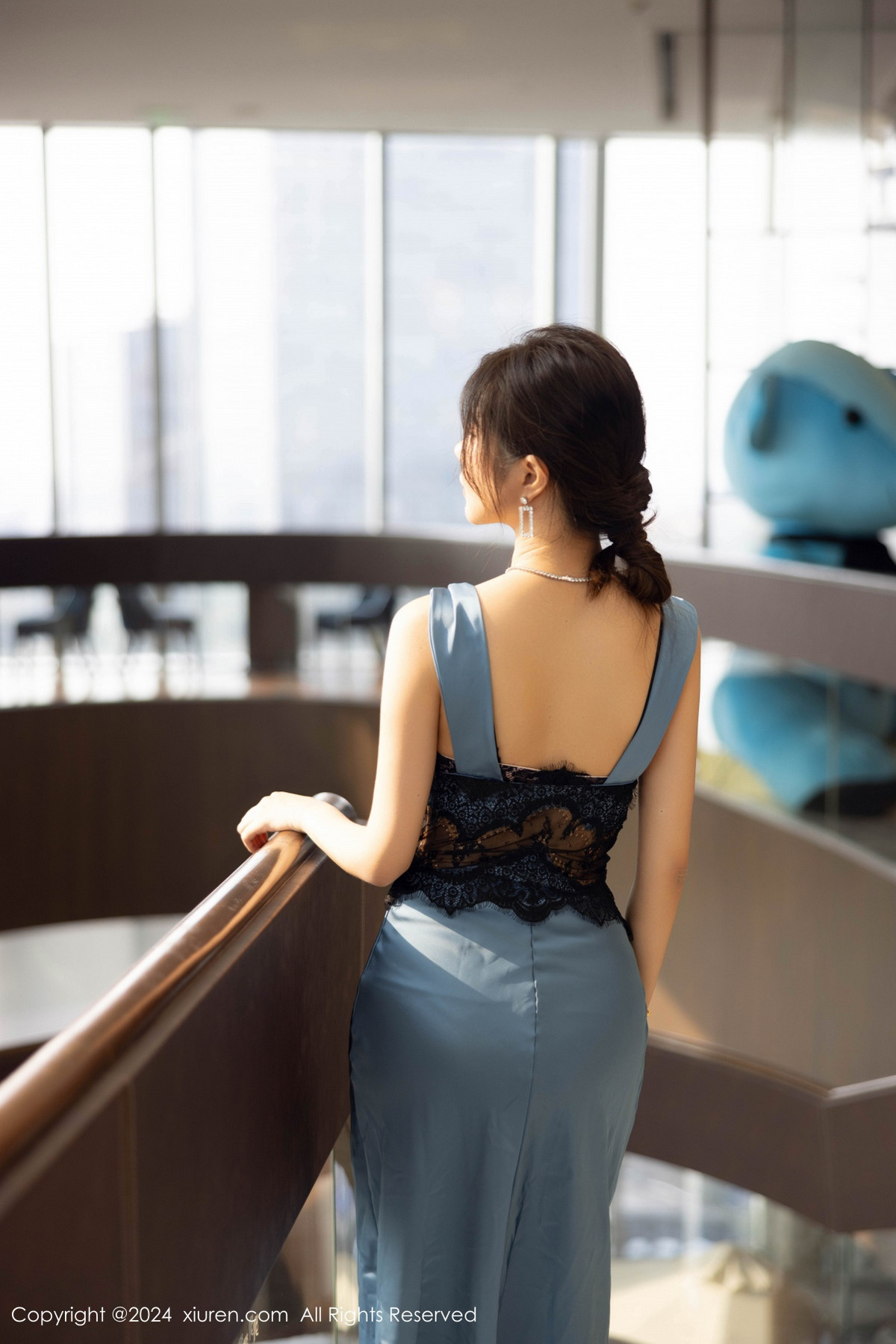 [XiuRen]高清写真图 2024.10.18 No.9310 绮里嘉ula 丝袜美腿