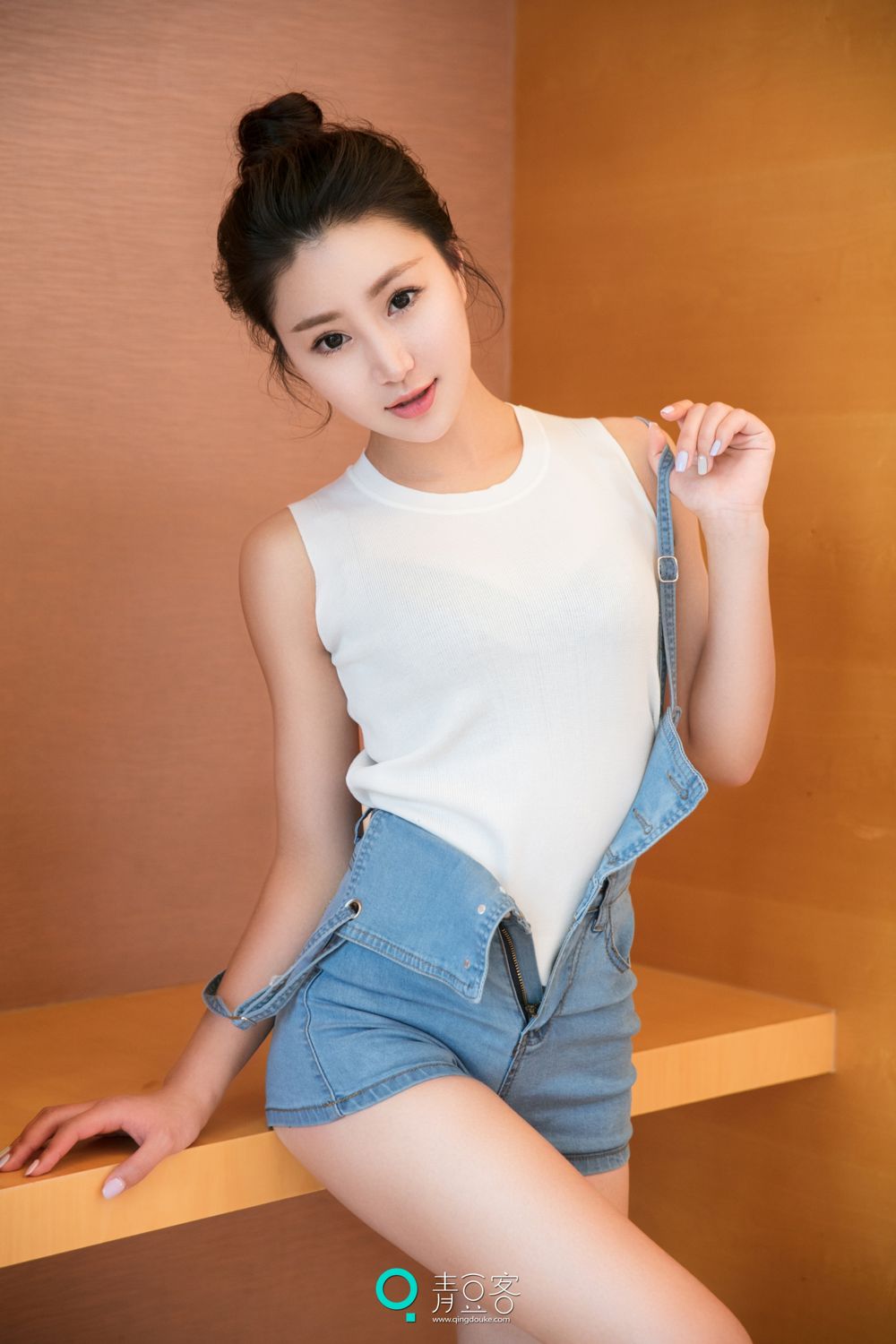 青豆美人佳琪 家居透视大尺度