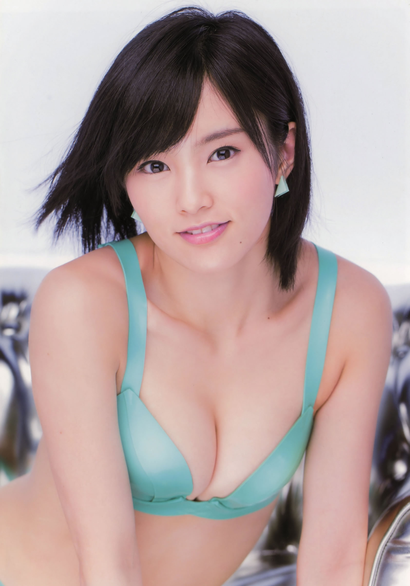 [UTB]高清写真图Plus 2014.09 vol.21 山本彩 高柳明音 宮脇咲良 高橋朱里 太田夢莉