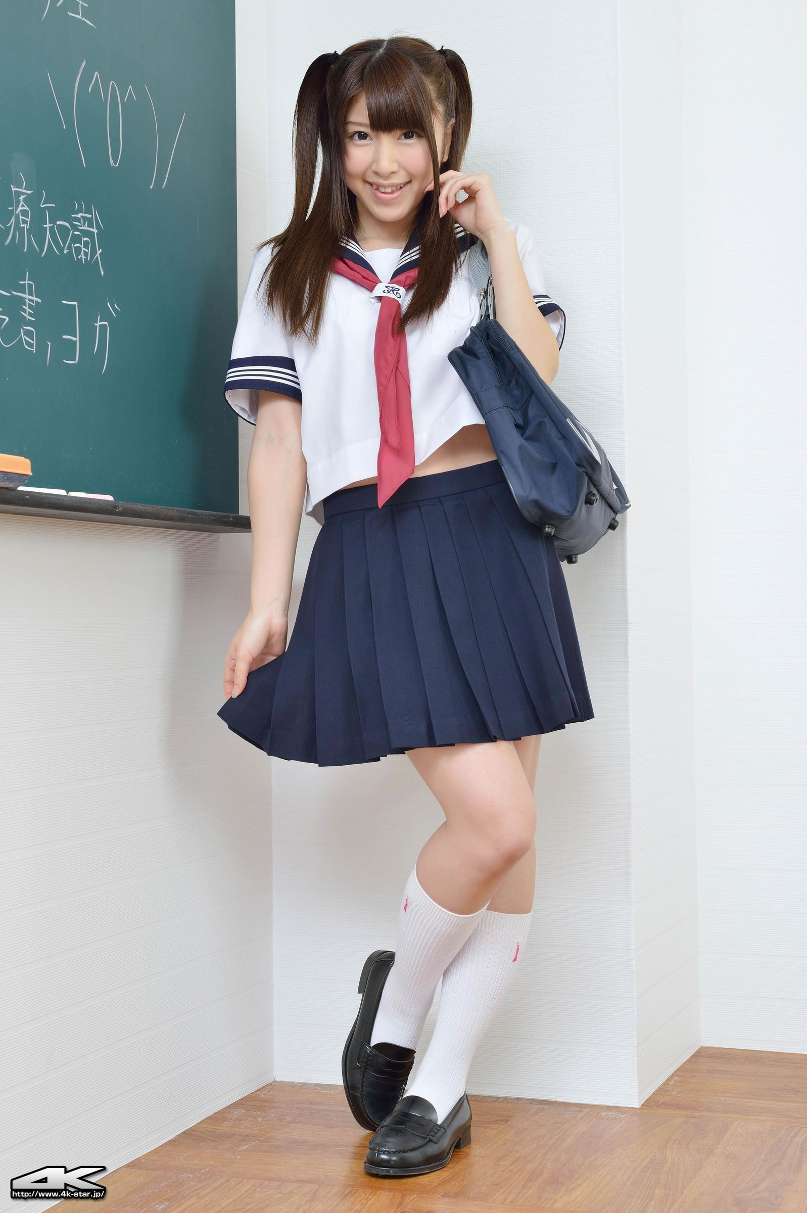 誉田みに [4K-Star]高清写真图2013.07.24 NO.00204 セーラー服
