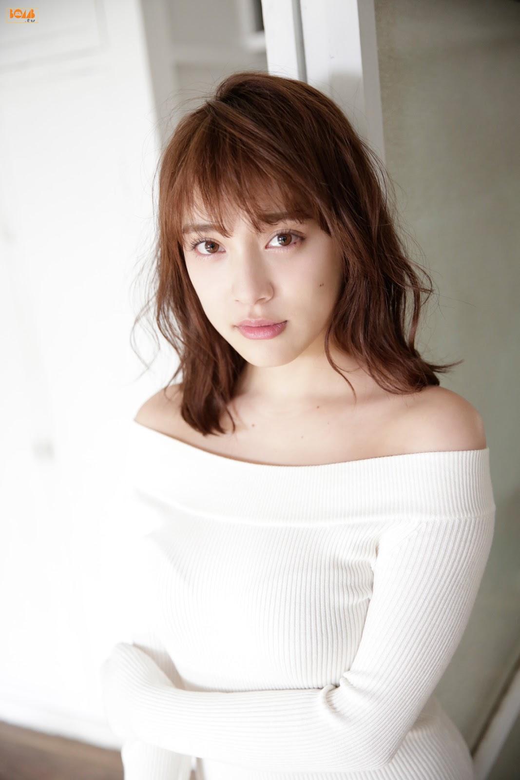 都丸紗也華- [Bomb.tv]高清写真图 2017年03月号 GRAVURE Channel