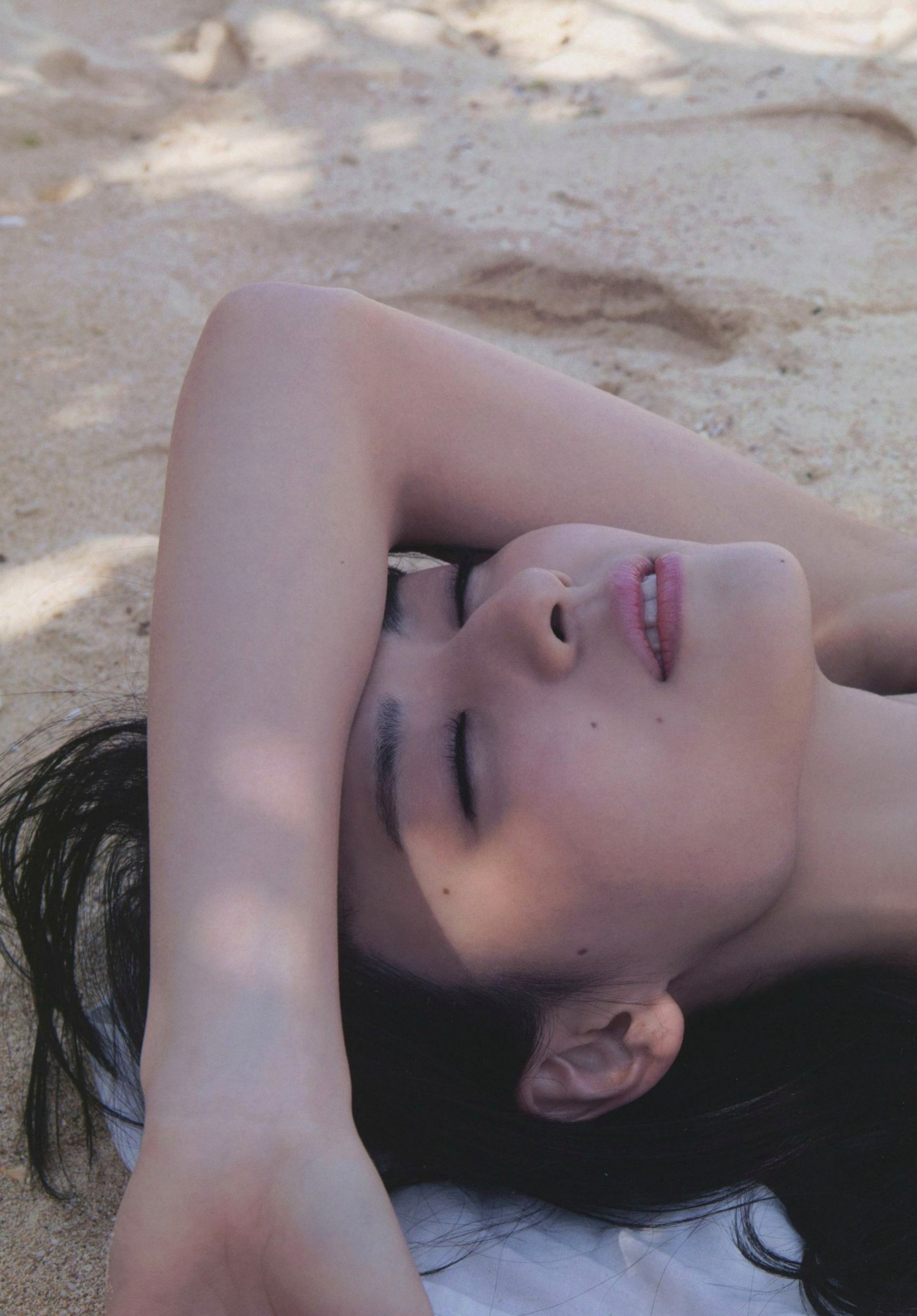 PB写真集_矢岛舞美 《Nobody knows 23》清纯女神海边比基尼与唯美私房定格 [93P]