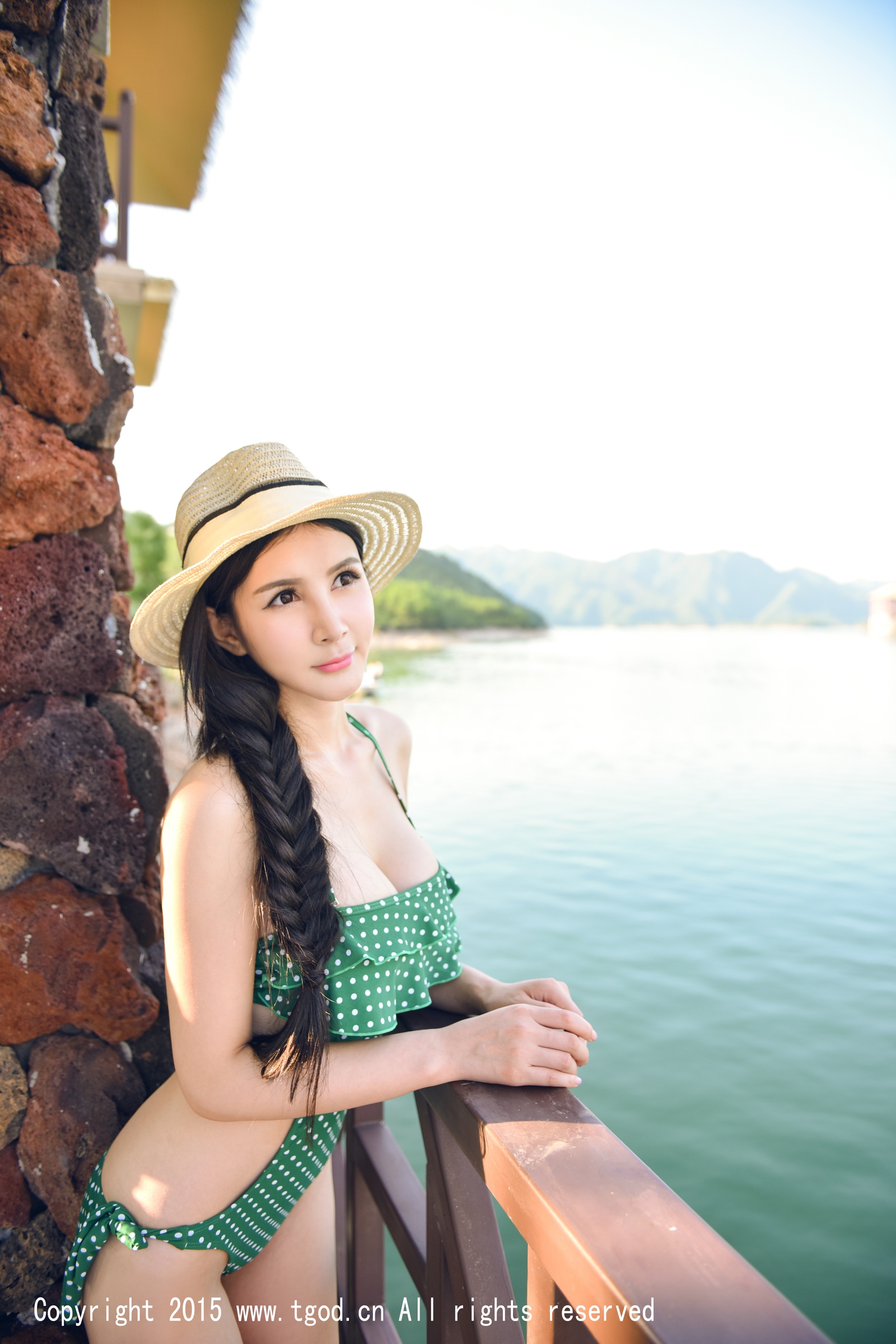 顾欣怡 [TGOD推女神]高清写真图云曼旅拍 第一刊