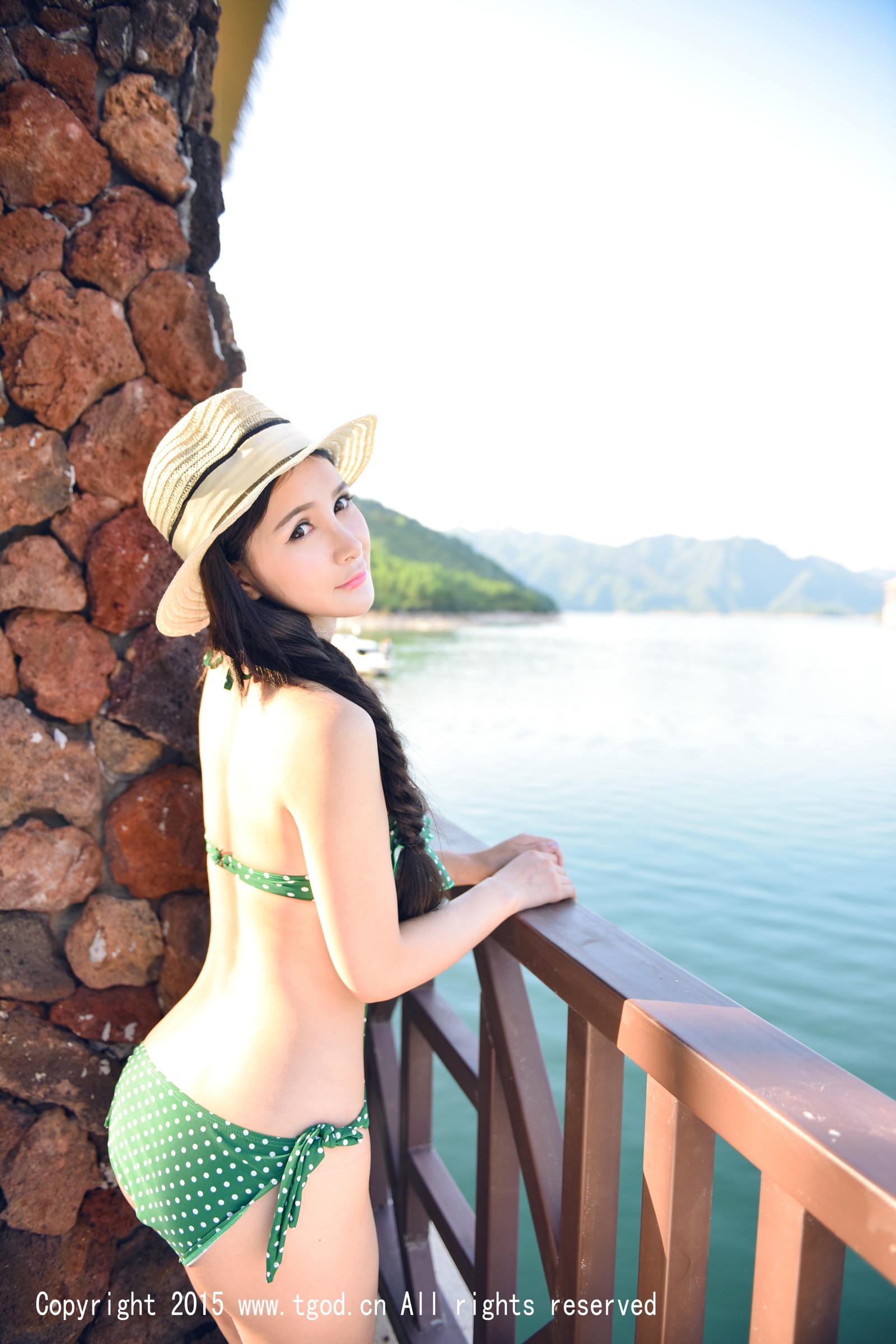 顾欣怡 [TGOD推女神]高清写真图云曼旅拍 第一刊