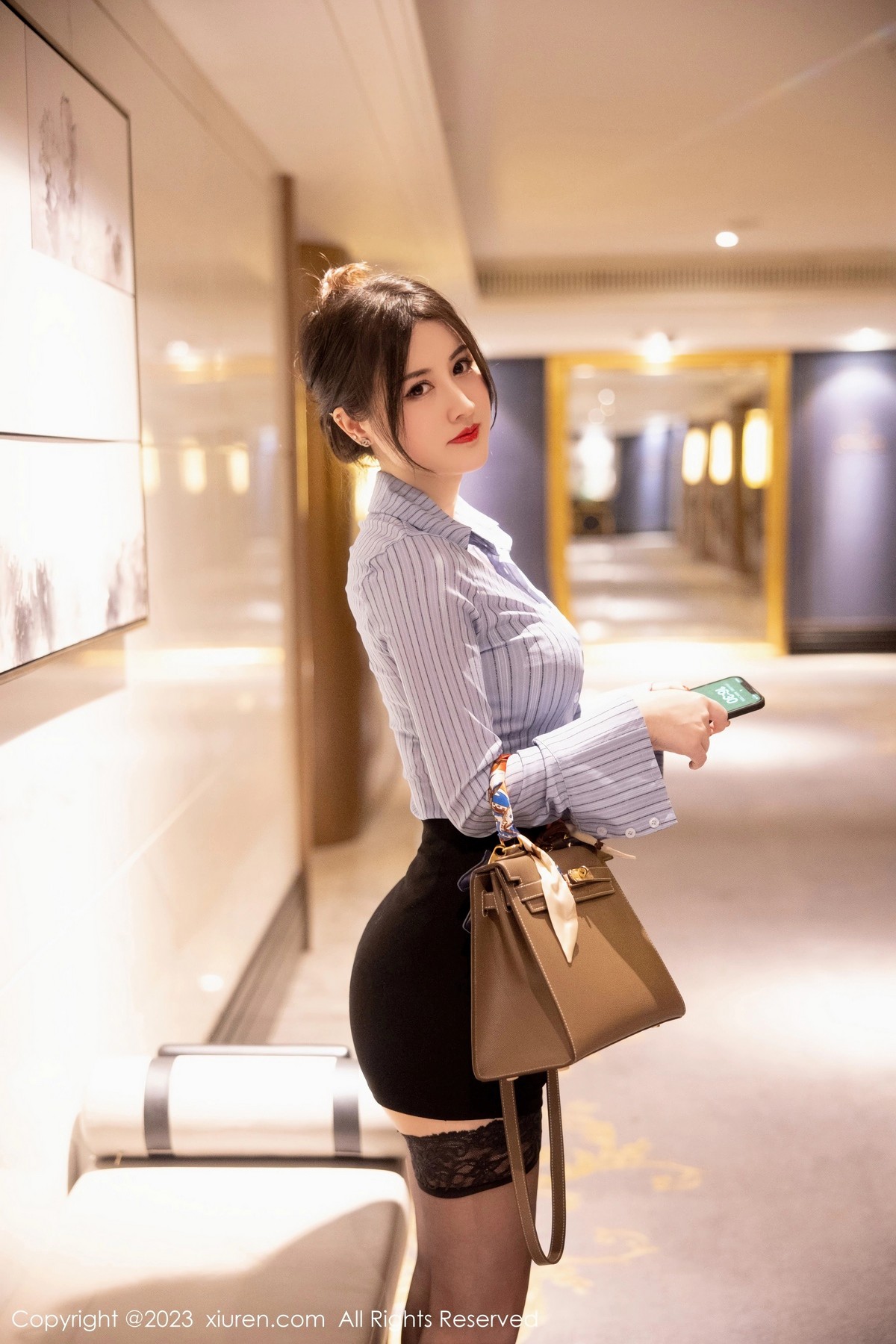 [XiuRen]高清写真图 2023.03.01 No.6343 诗诗kiki 美腿黑丝