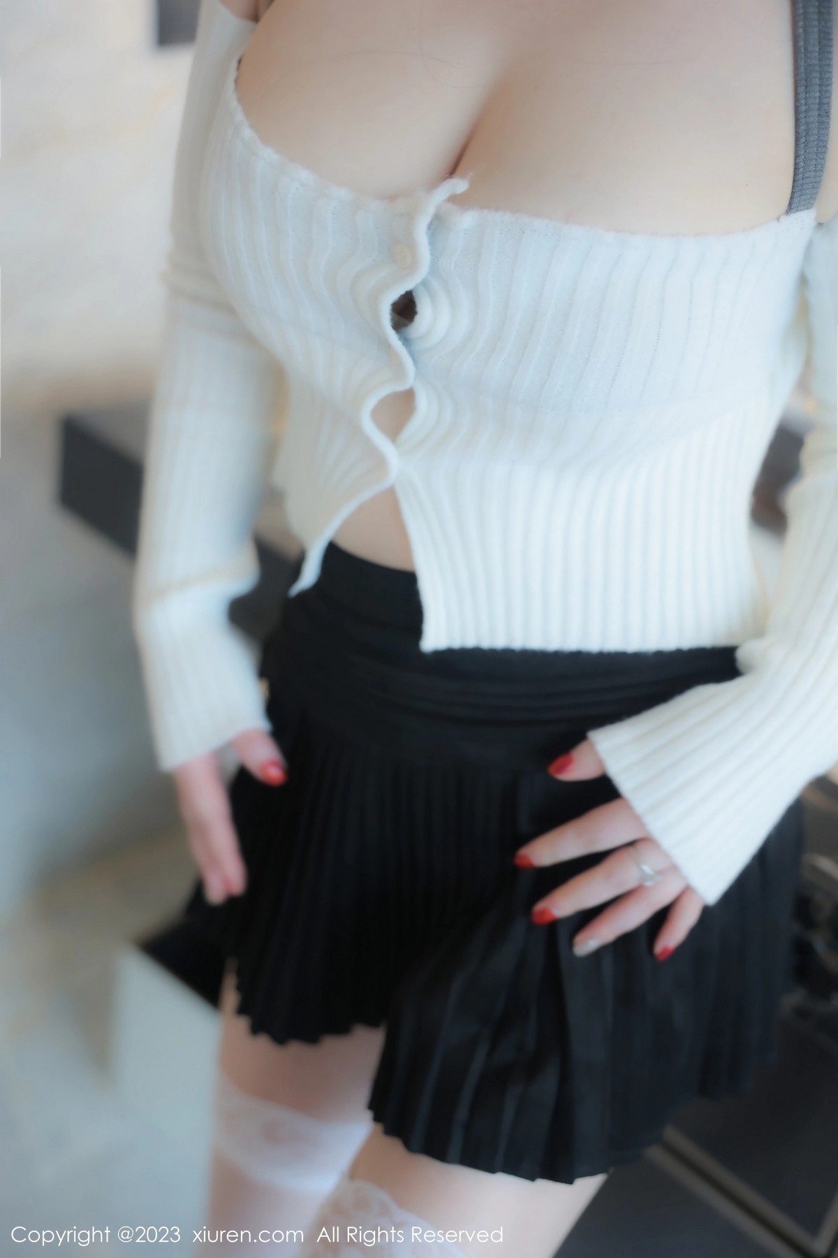 [XiuRen]高清写真图 2023.03.28 No.6484 诗诗kiki 丝袜美臀