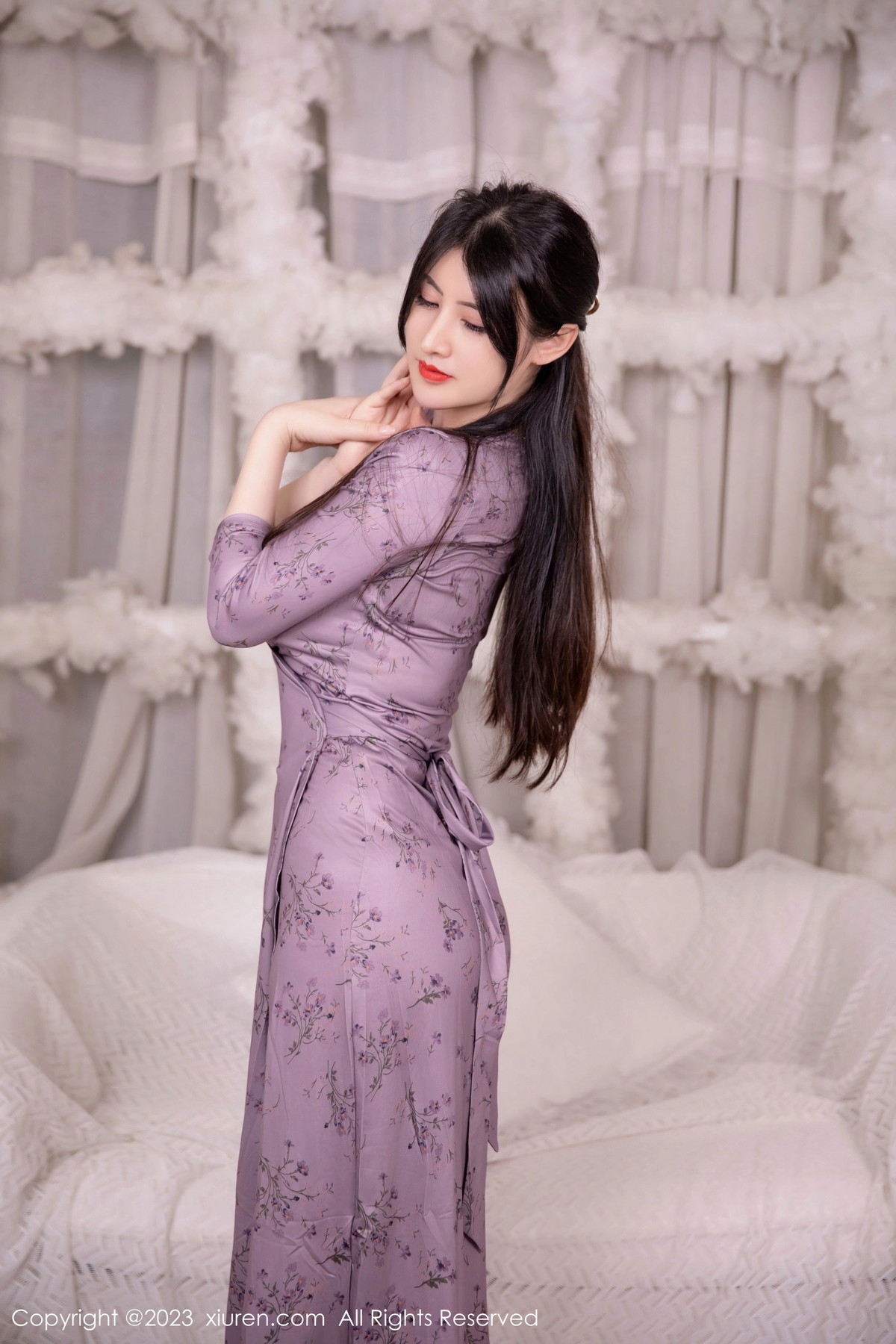 [XiuRen]高清写真图 2023.07.24 No.7126 诗诗kiki 惹火身段