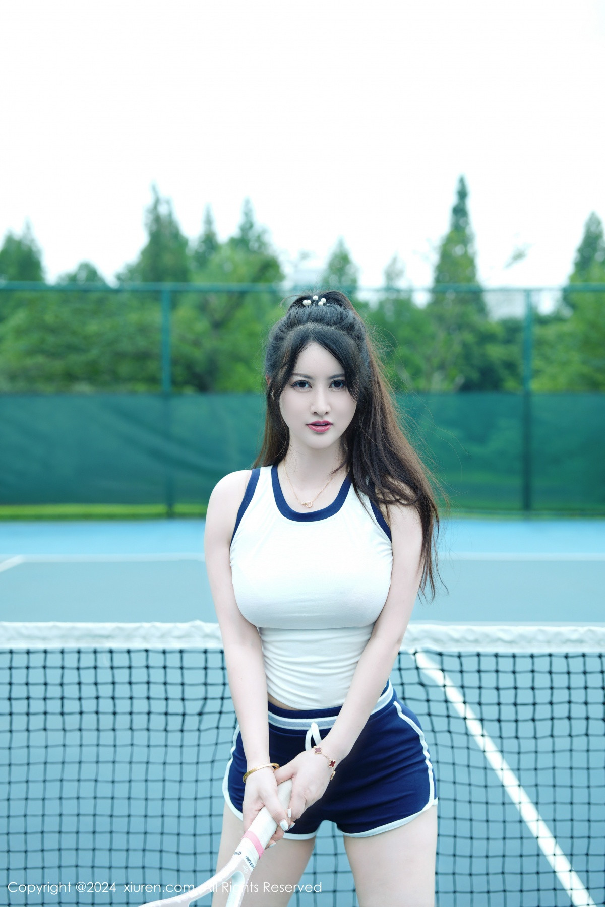 [XiuRen]高清写真图 2024.07.08 No.8821 诗诗kiki 性感美乳