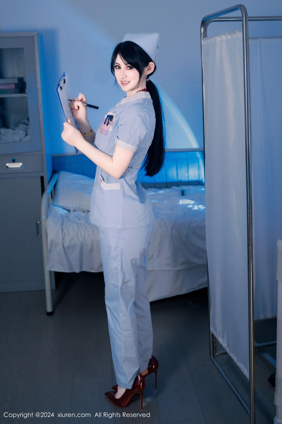 [XiuRen]高清写真图 2024.07.15 No.8859 诗诗kiki 美臀性感