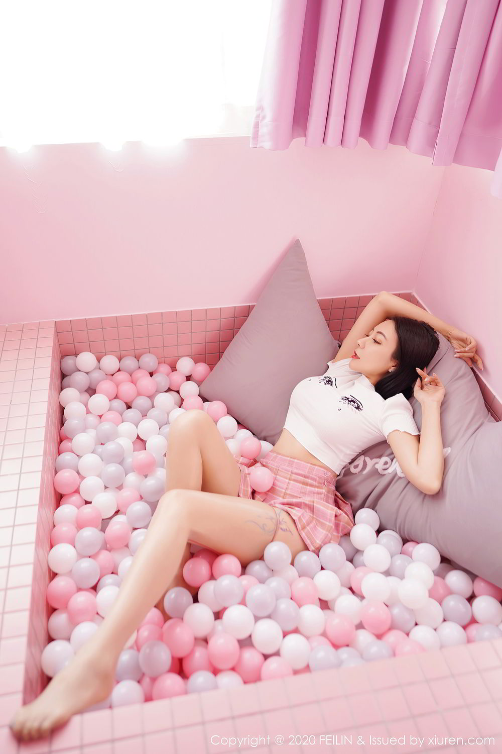 [FEILIN]高清写真图 2020.11.19 VOL.353 果儿Victoria