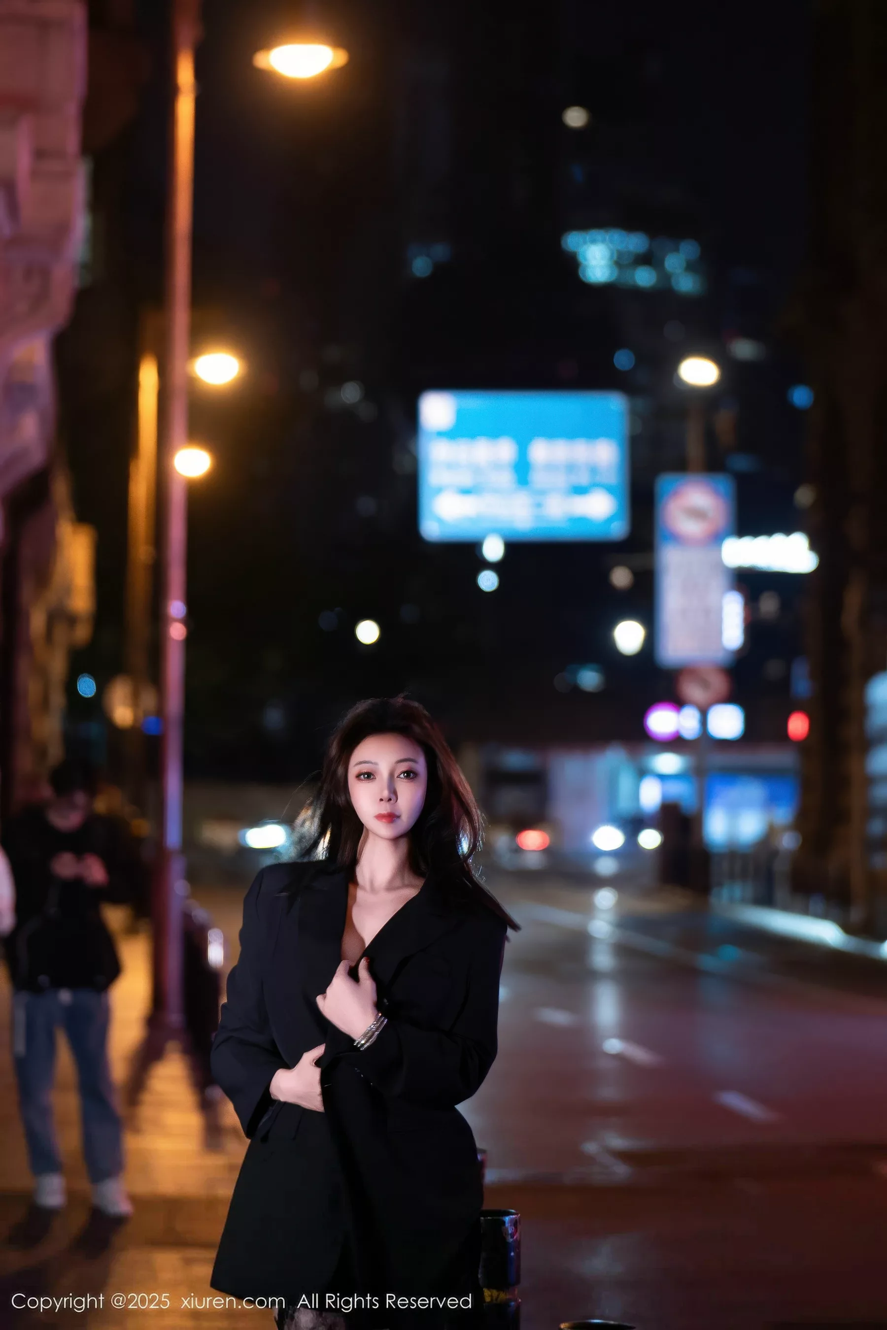 [XiuRen]高清写真图 2025.10.23 No.10899 果儿Victoria