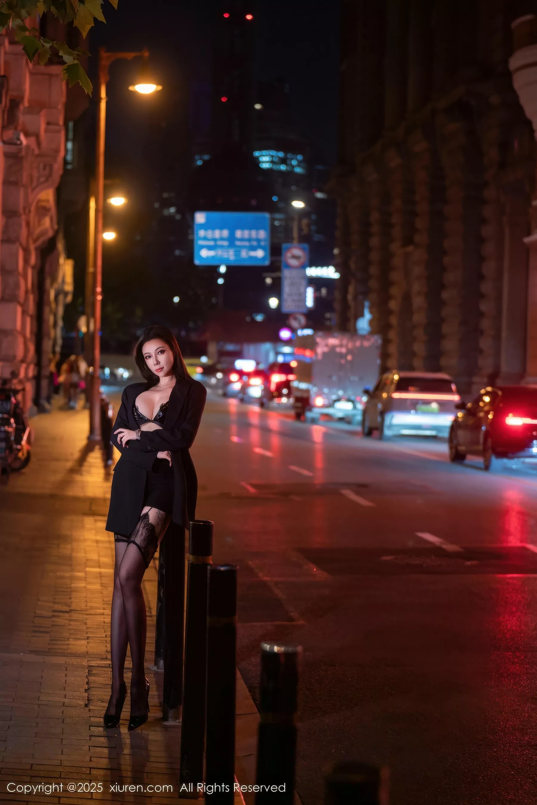 [XiuRen]高清写真图 2025.10.23 No.10899 果儿Victoria