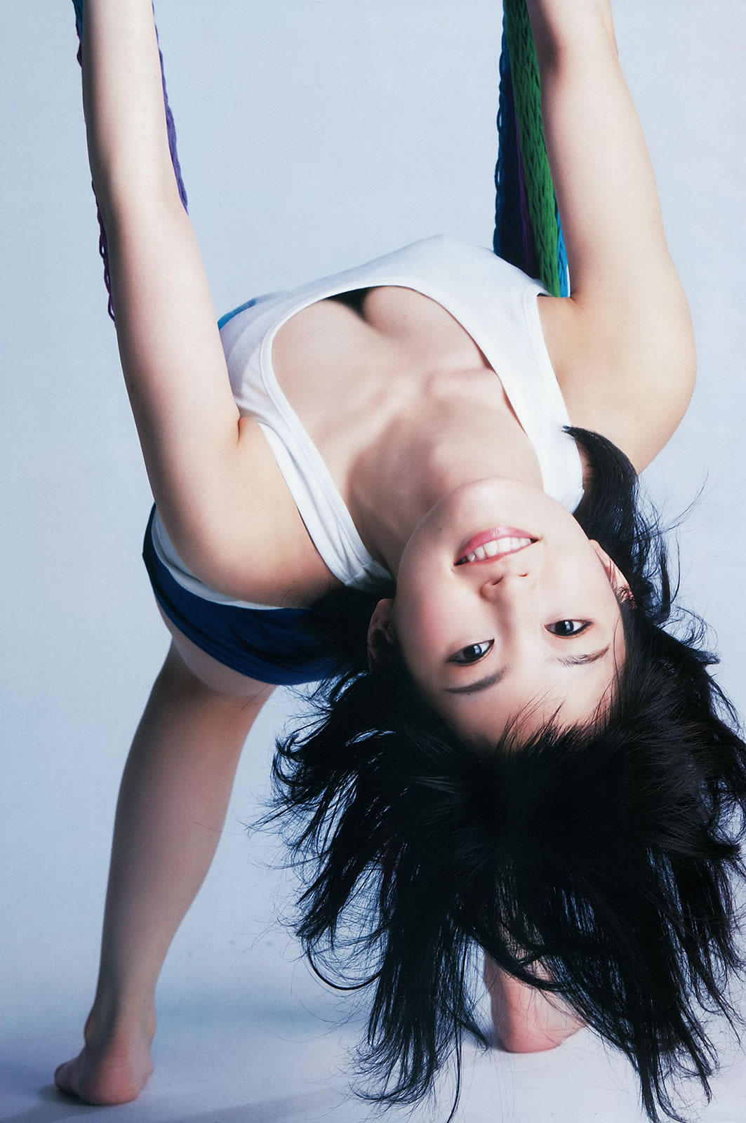 [Weekly Big Comic Spirits]高清写真图2015 No.16-18 新井愛瞳 山本彩 井上小百合