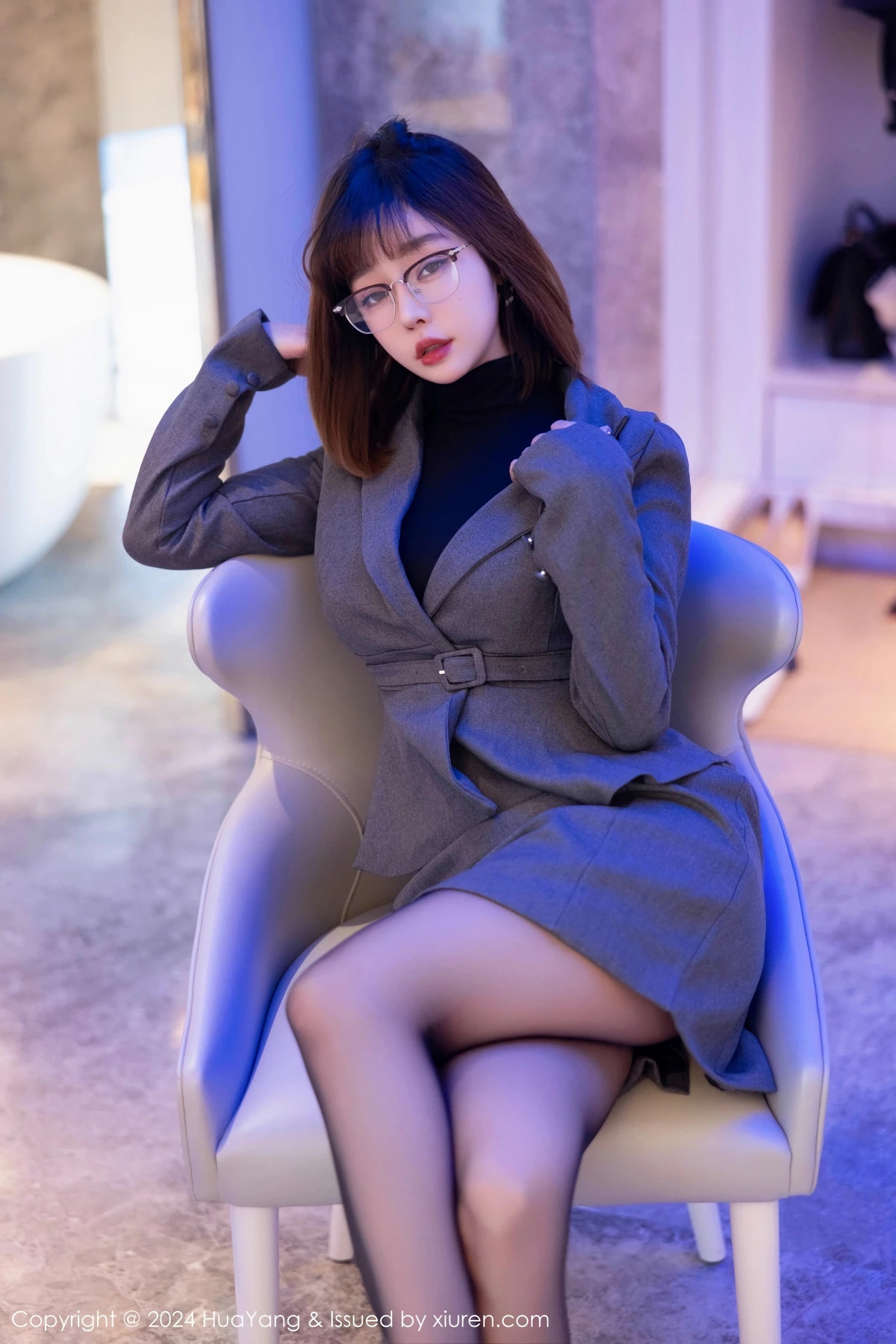 [HuaYang]高清写真图 2024.02.08 VOL.566 王雨纯 黑丝美臀