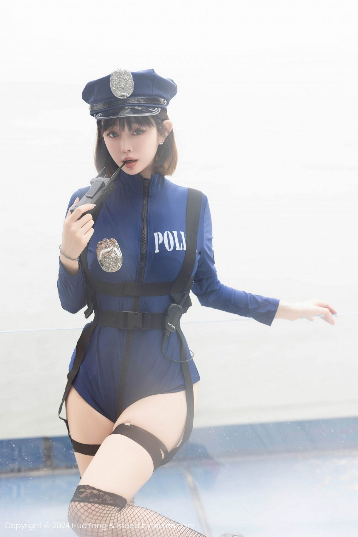 [HuaYang]高清写真图 2024.08.09 VOL.599 王雨纯 美腿丝袜