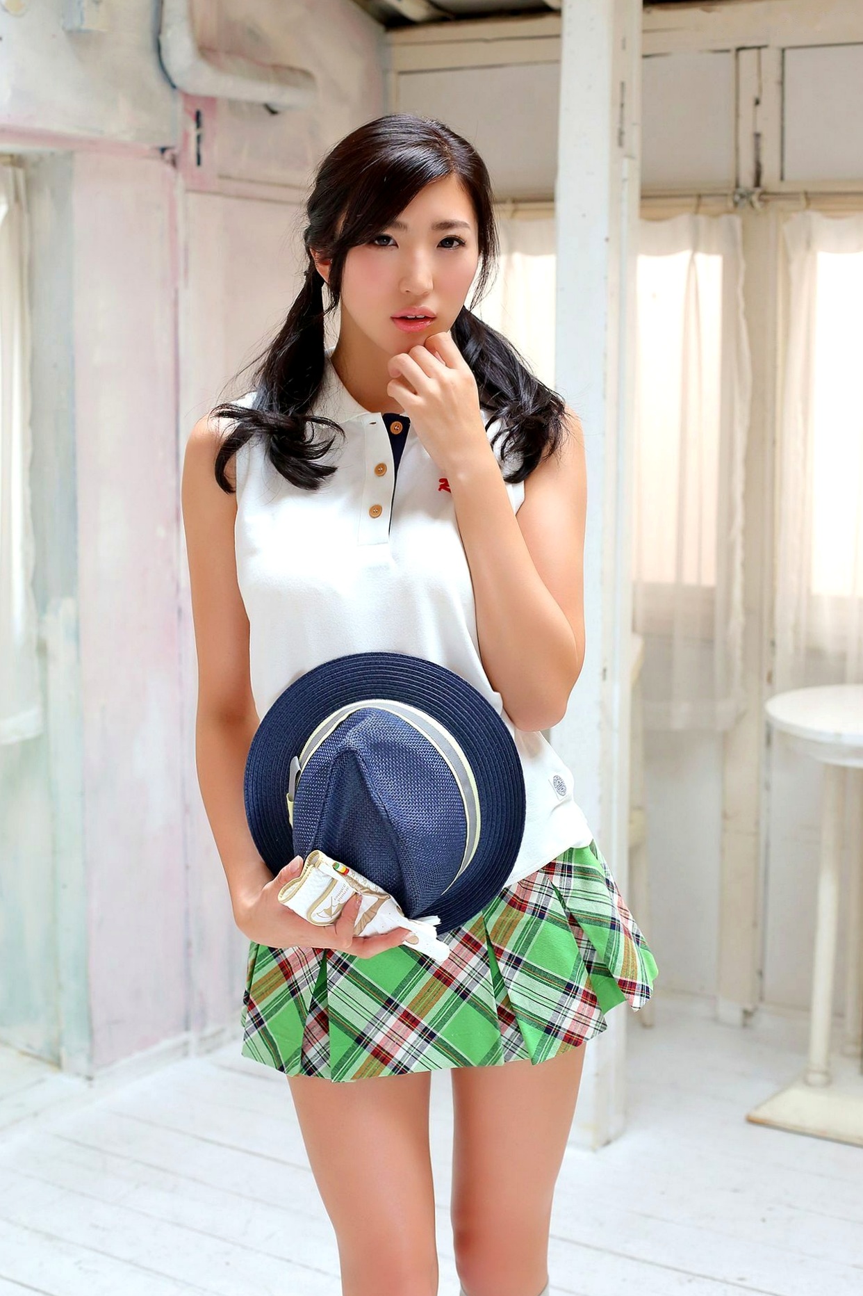 PB写真集_松嶋えいみ《至高の曲線美 松嶋えいみ 必撮！まるごと☆》 写真集[90P]