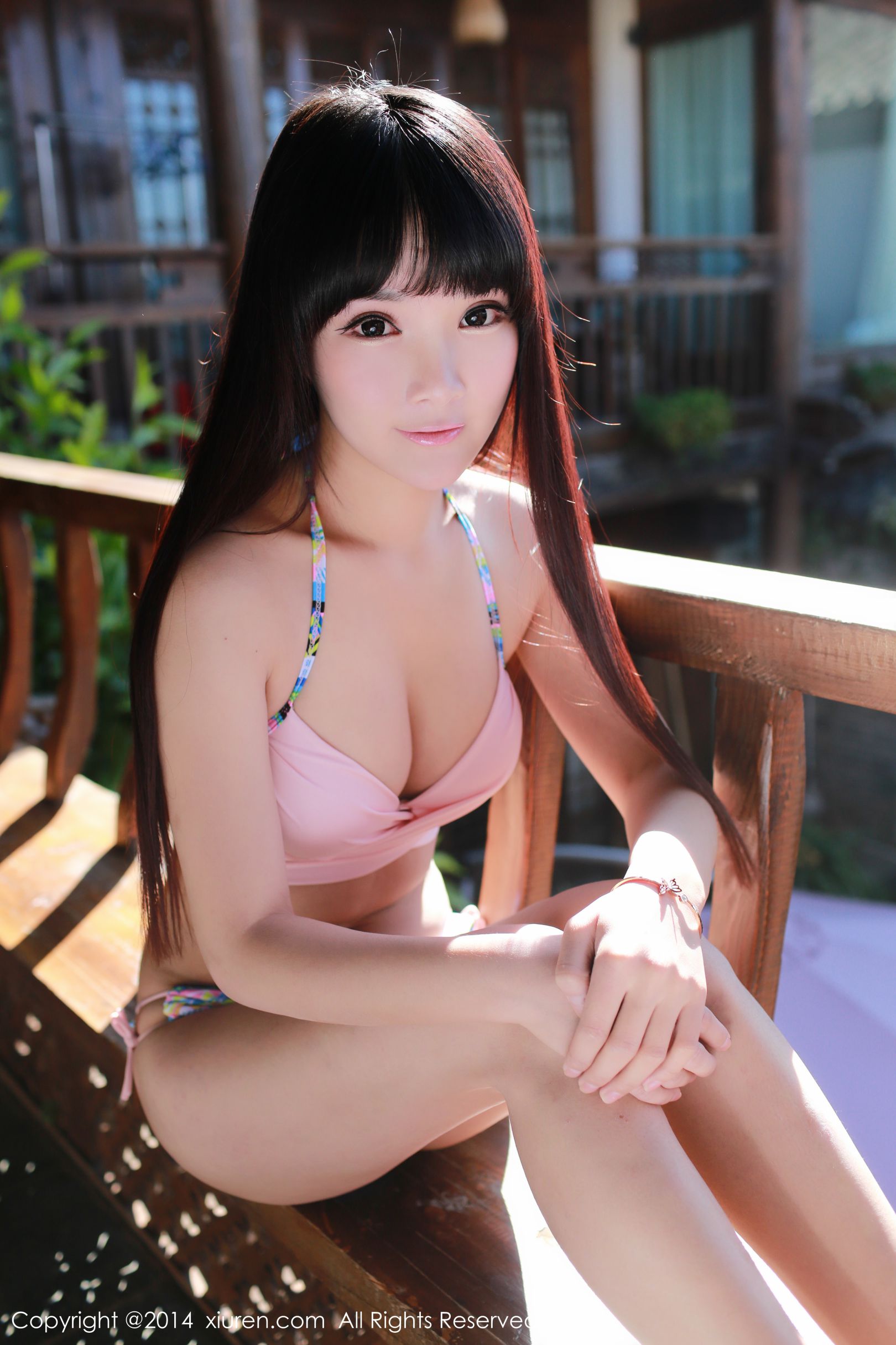 妮儿Bluelabel-丽江写真图套图写真图集[秀人网]高清写真图XR20141114N00239
