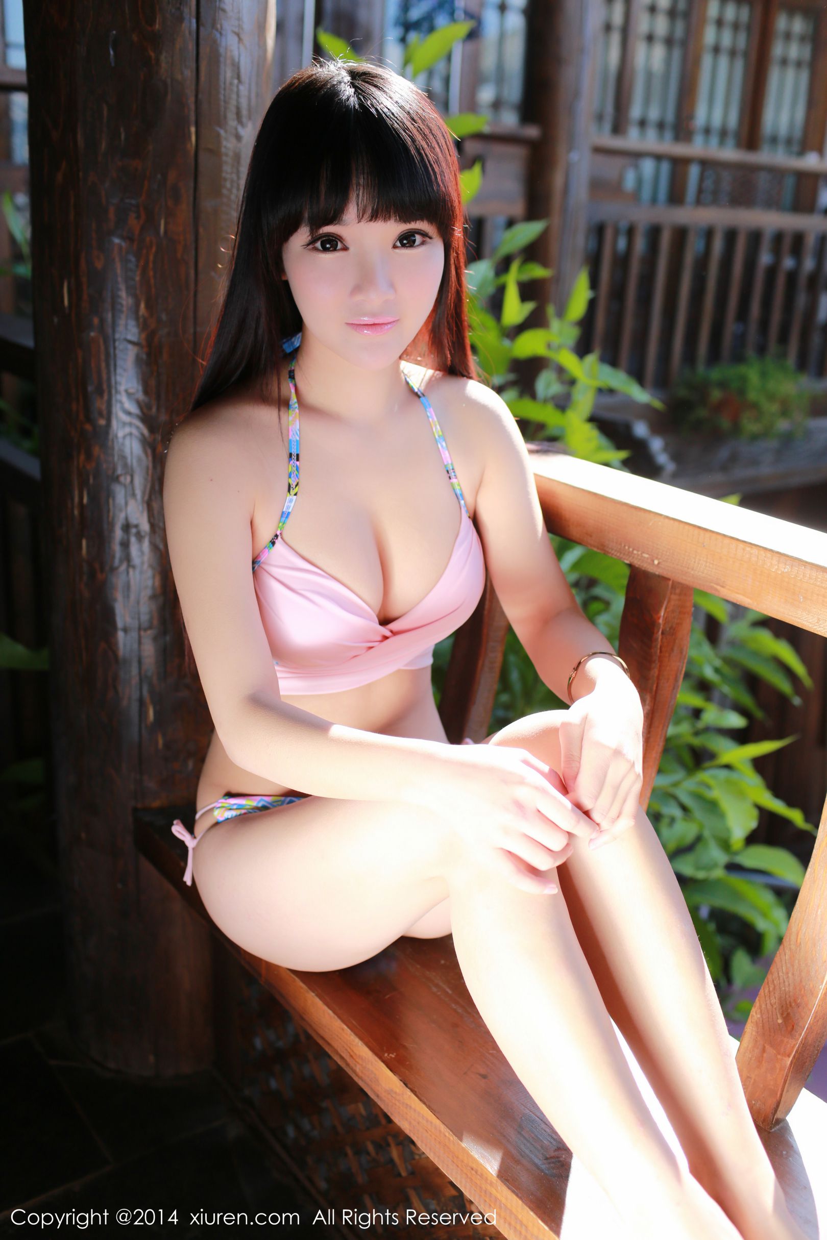妮儿Bluelabel-丽江写真图套图写真图集[秀人网]高清写真图XR20141114N00239