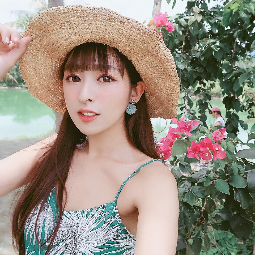 正妹徐明郁Nikki 超甜美笑容很迷人