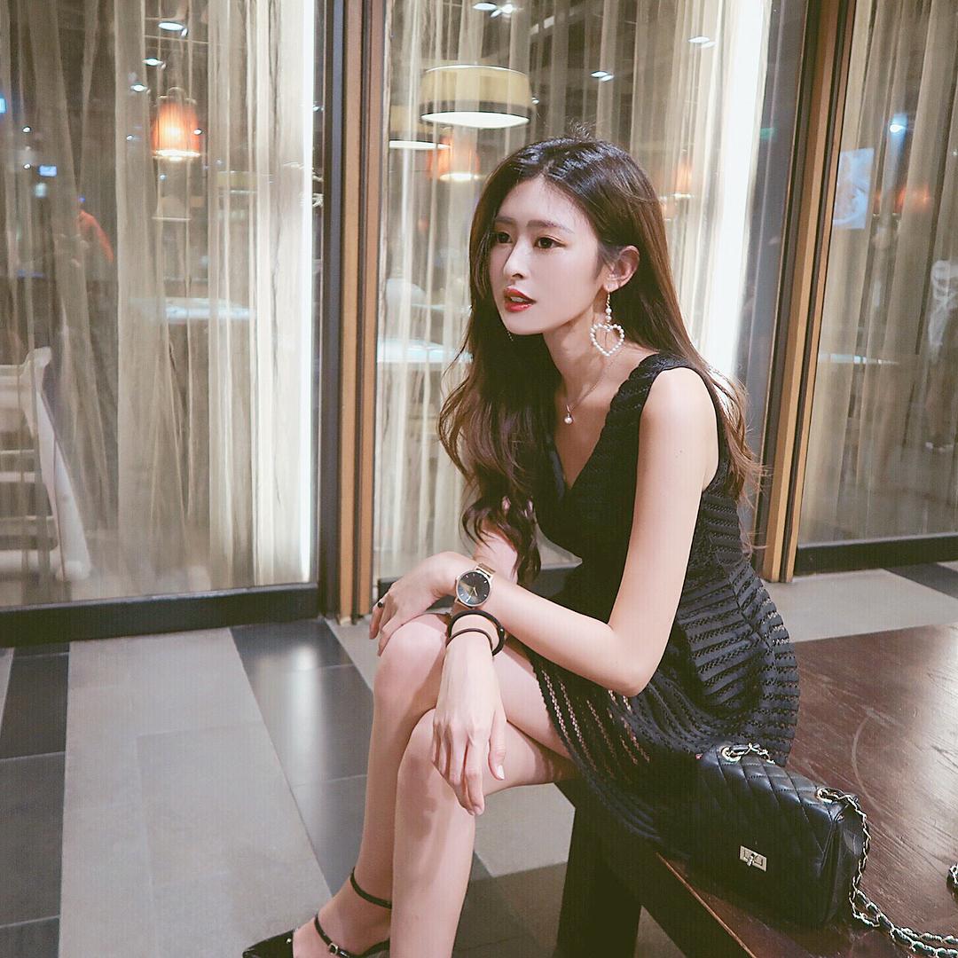 正妹徐明郁Nikki 超甜美笑容很迷人