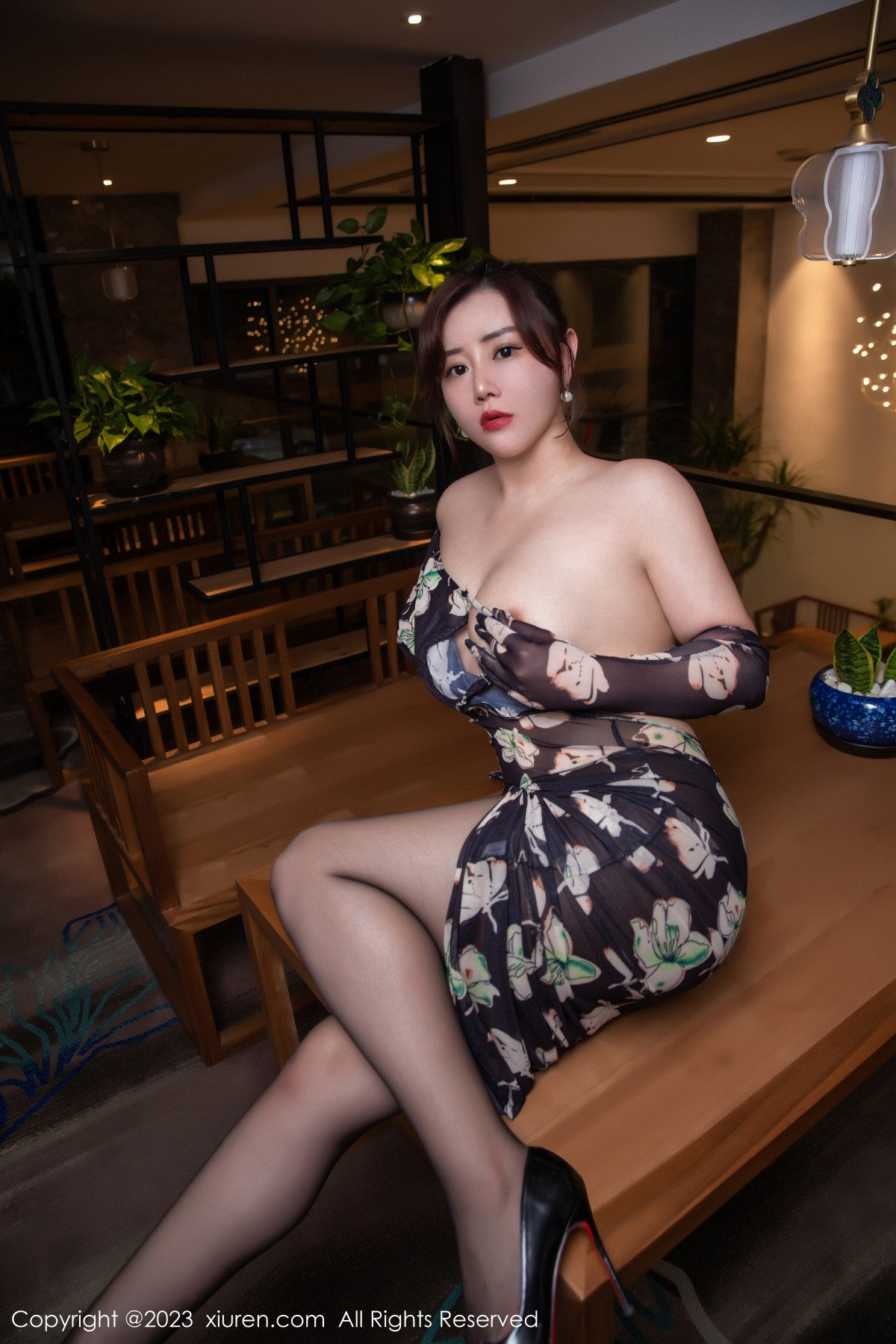 [XiuRen]高清写真图 2023.02.15 No.6265 王婉悠Queen 丰腴美臀