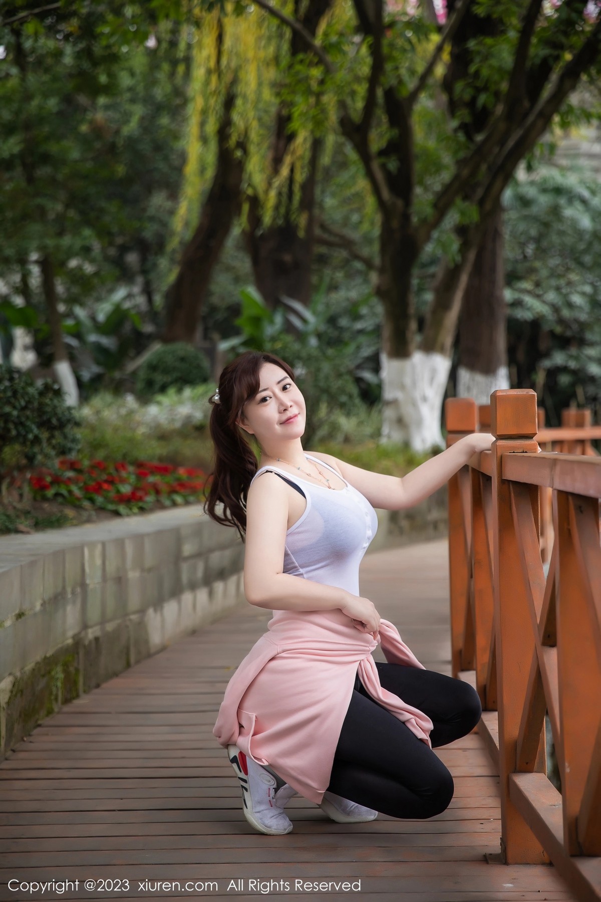 [XiuRen]高清写真图 2023.03.09 No.6386 王婉悠Queen 运动服美臀