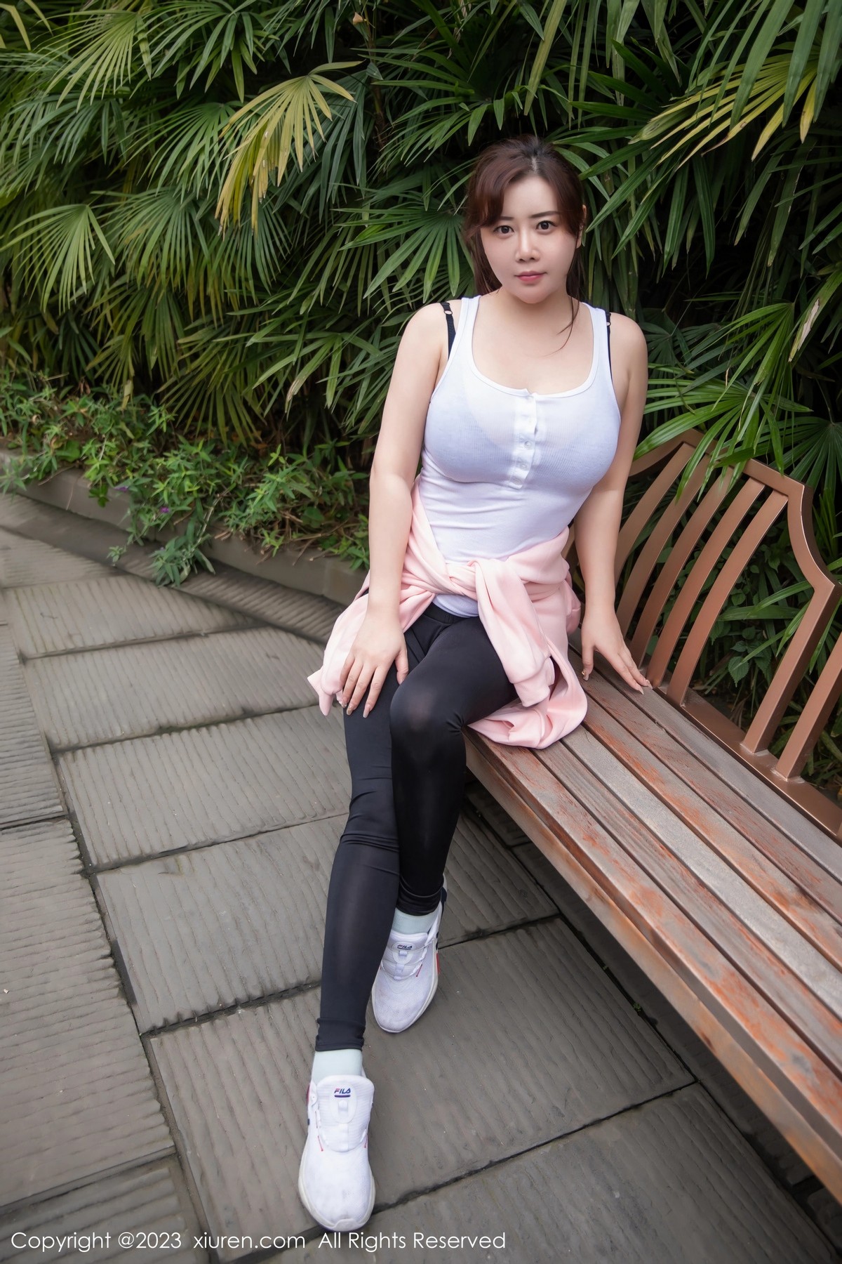 [XiuRen]高清写真图 2023.03.09 No.6386 王婉悠Queen 运动服美臀