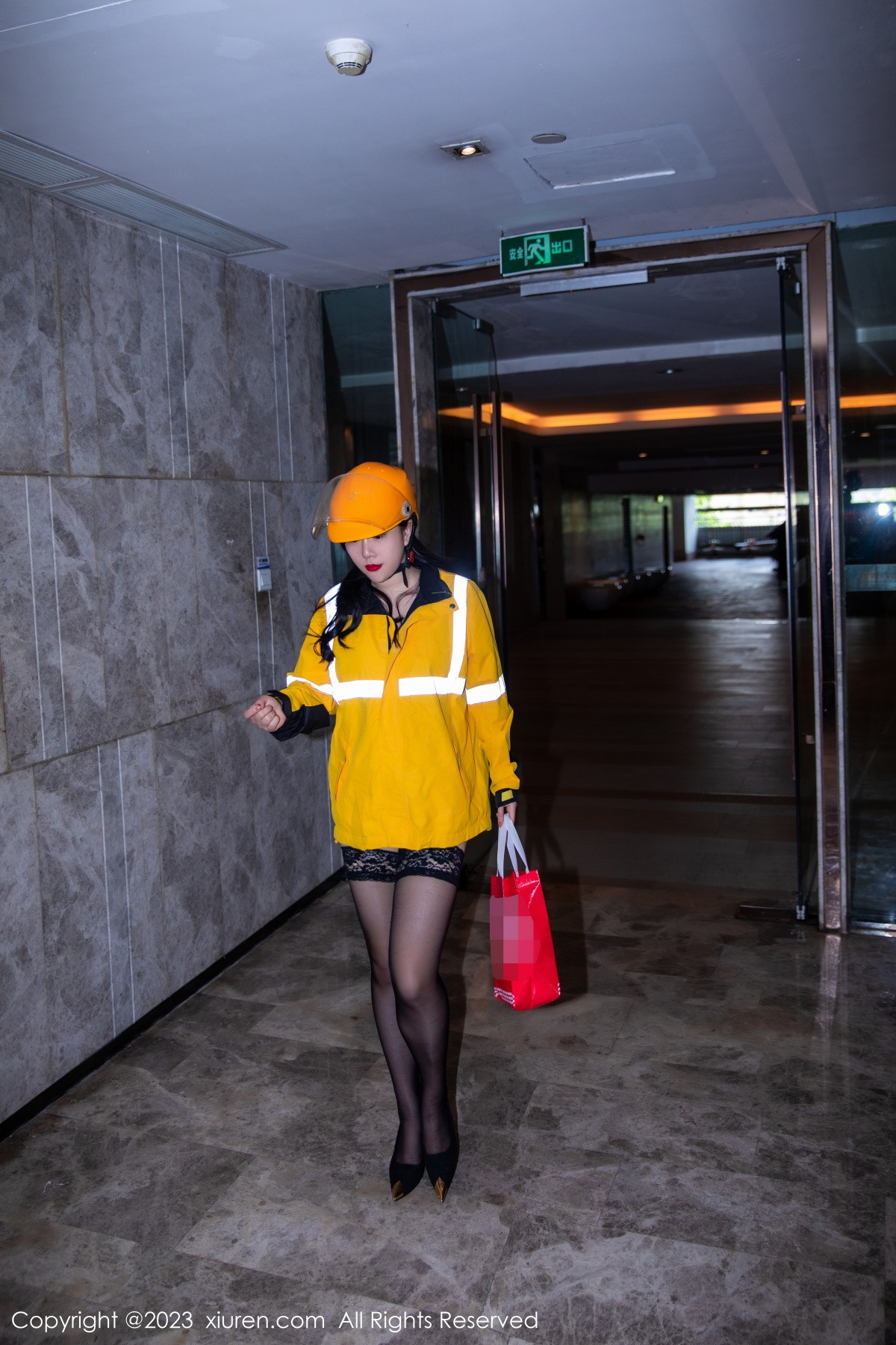 [XiuRen]高清写真图 2023.07.18 No.7093 王婉悠Queen 情趣黑丝