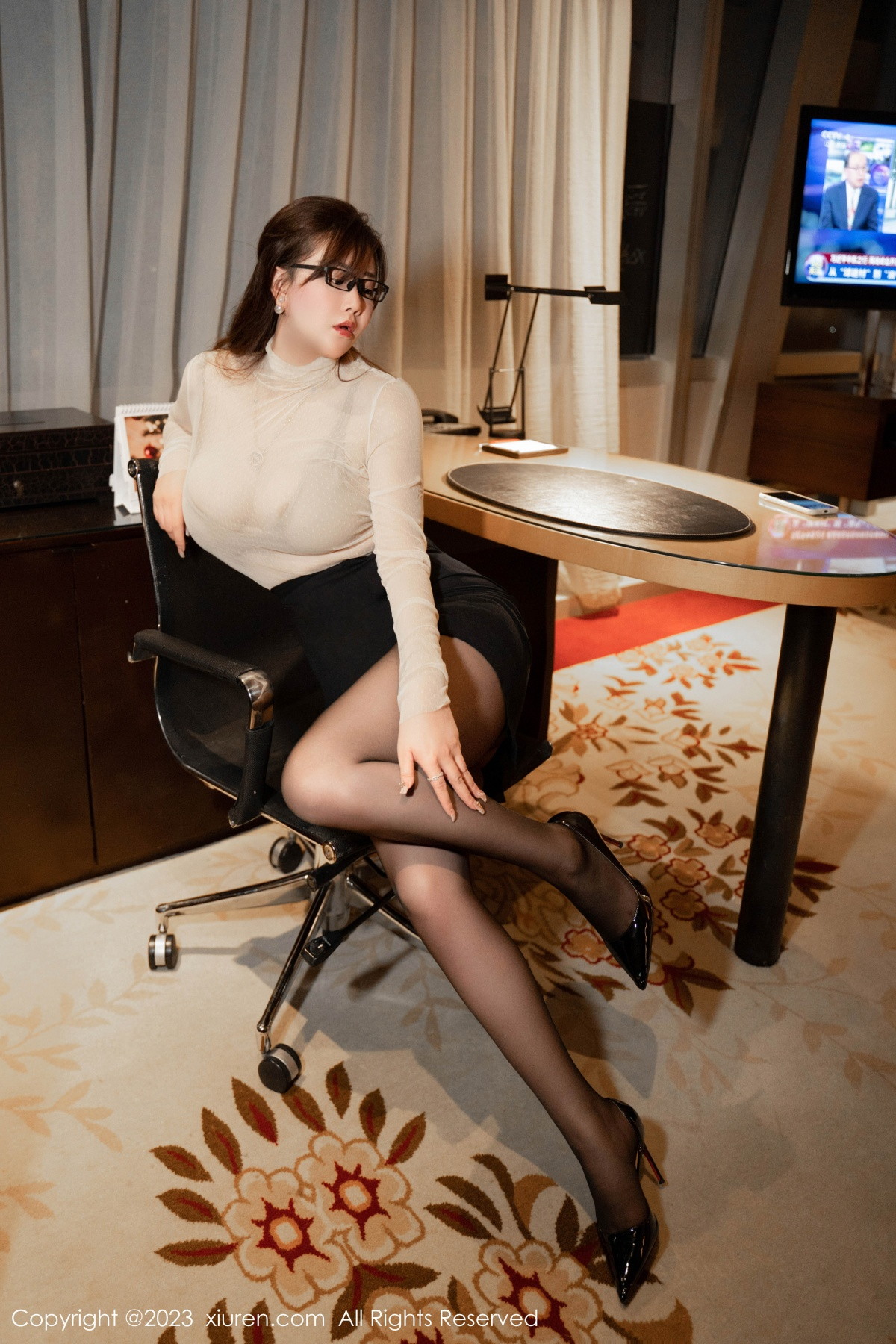 [XiuRen]高清写真图 2023.09.06 No.7345 王婉悠Queen 黑丝美臀