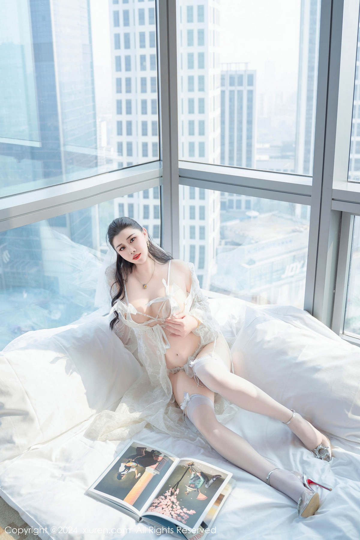 [XiuRen]高清写真图 2024.07.10 No.8837 王婉悠Queen 妩媚丰腴