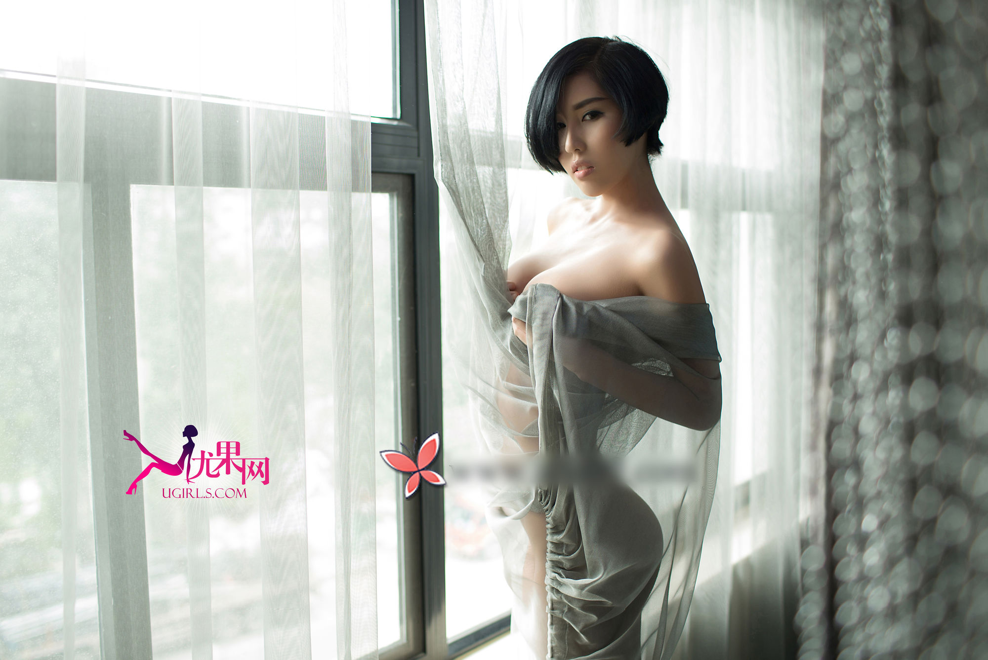 娜依灵儿-黑色魅惑私房套图写真图集[ugirls尤果网]高清写真图