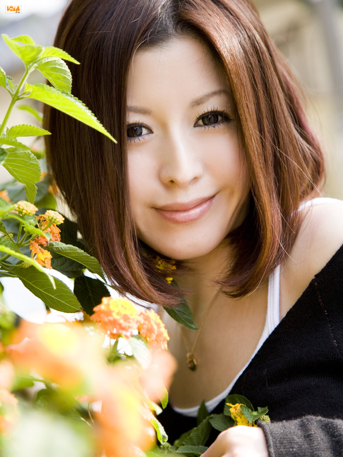 林亚纪子(林亜紀子)-[Bomb.TV]高清写真图2008-02
