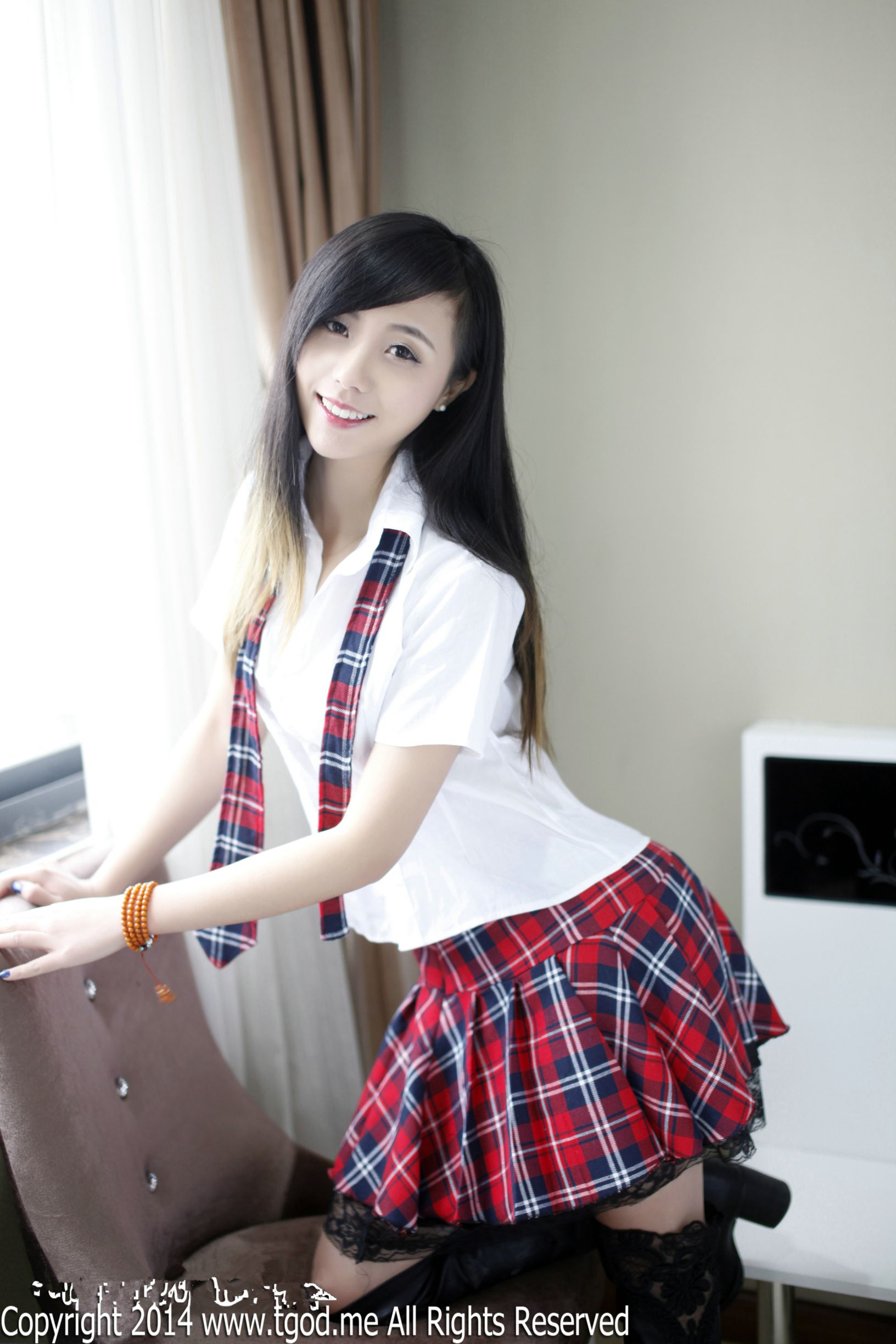 谢忱倬-《平安夜校服的诱惑 》 [TGOD推女神]高清写真图
