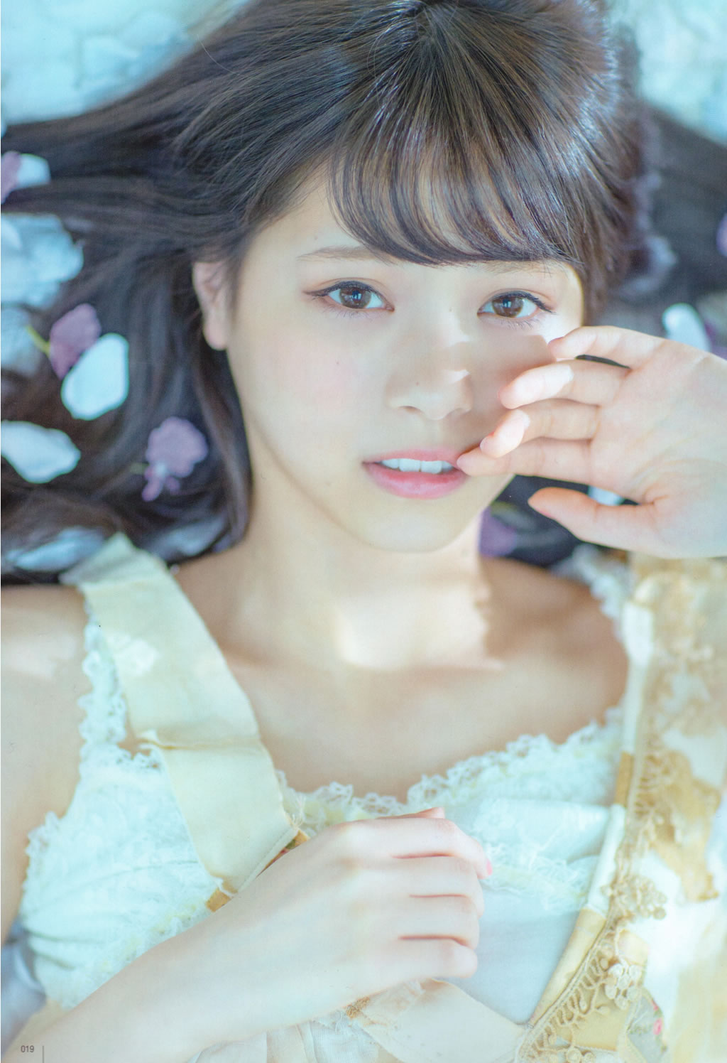 [UTB]高清写真图2015.05 西野七瀬 高柳明音 込山榛香 伊藤万理華 鞘師里保 鈴木愛理 岡井千聖 + 别册付録 白石麻衣 中元日芽香 深川麻衣 和田まあやの