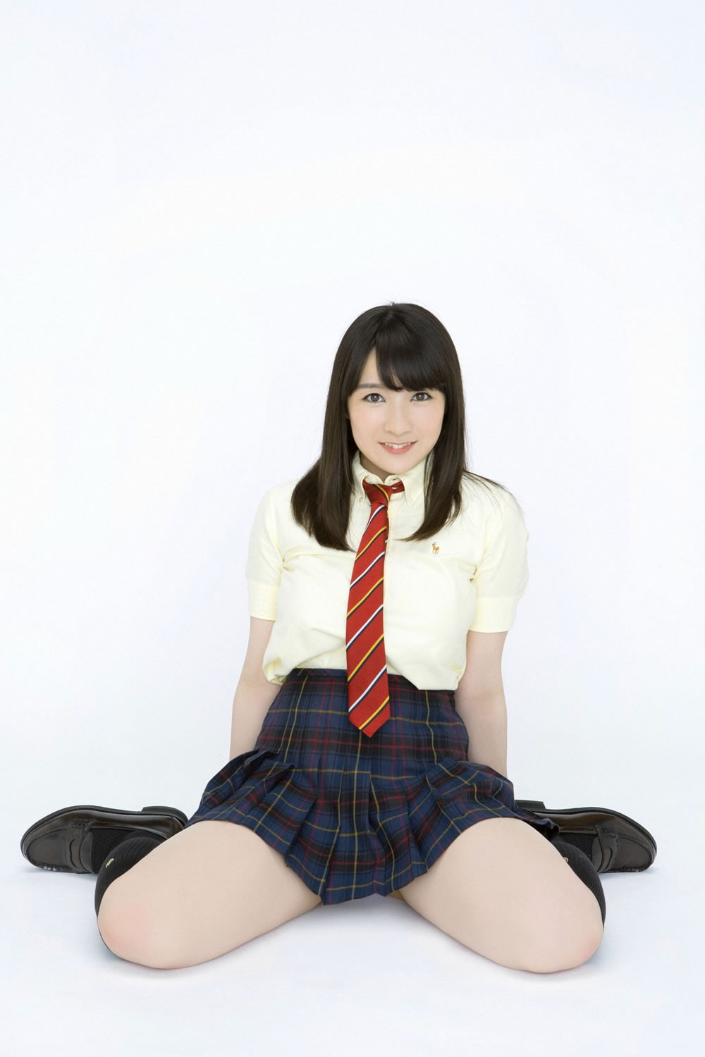 紺野栞 [YS-Web]高清写真图vol.669 Fカップルプルちゃん入学