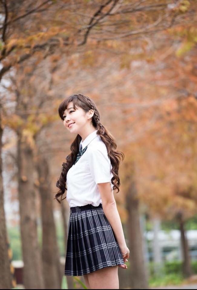 陈蕴予 令人怦然心动的美腿甜心