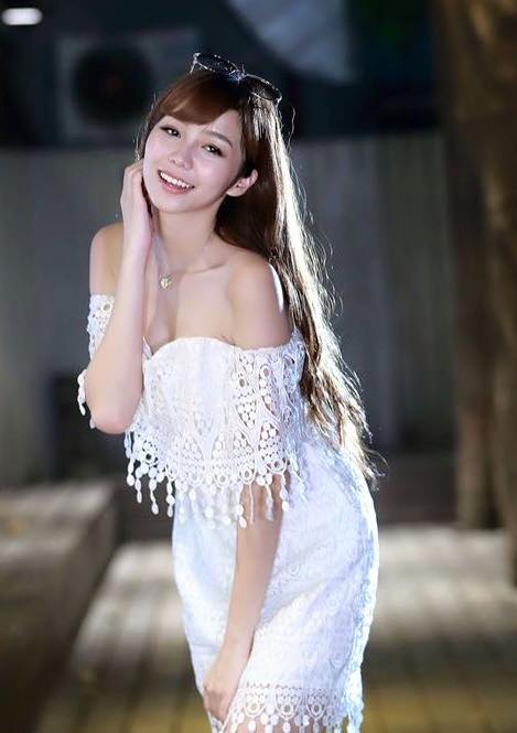 陈蕴予 令人怦然心动的美腿甜心