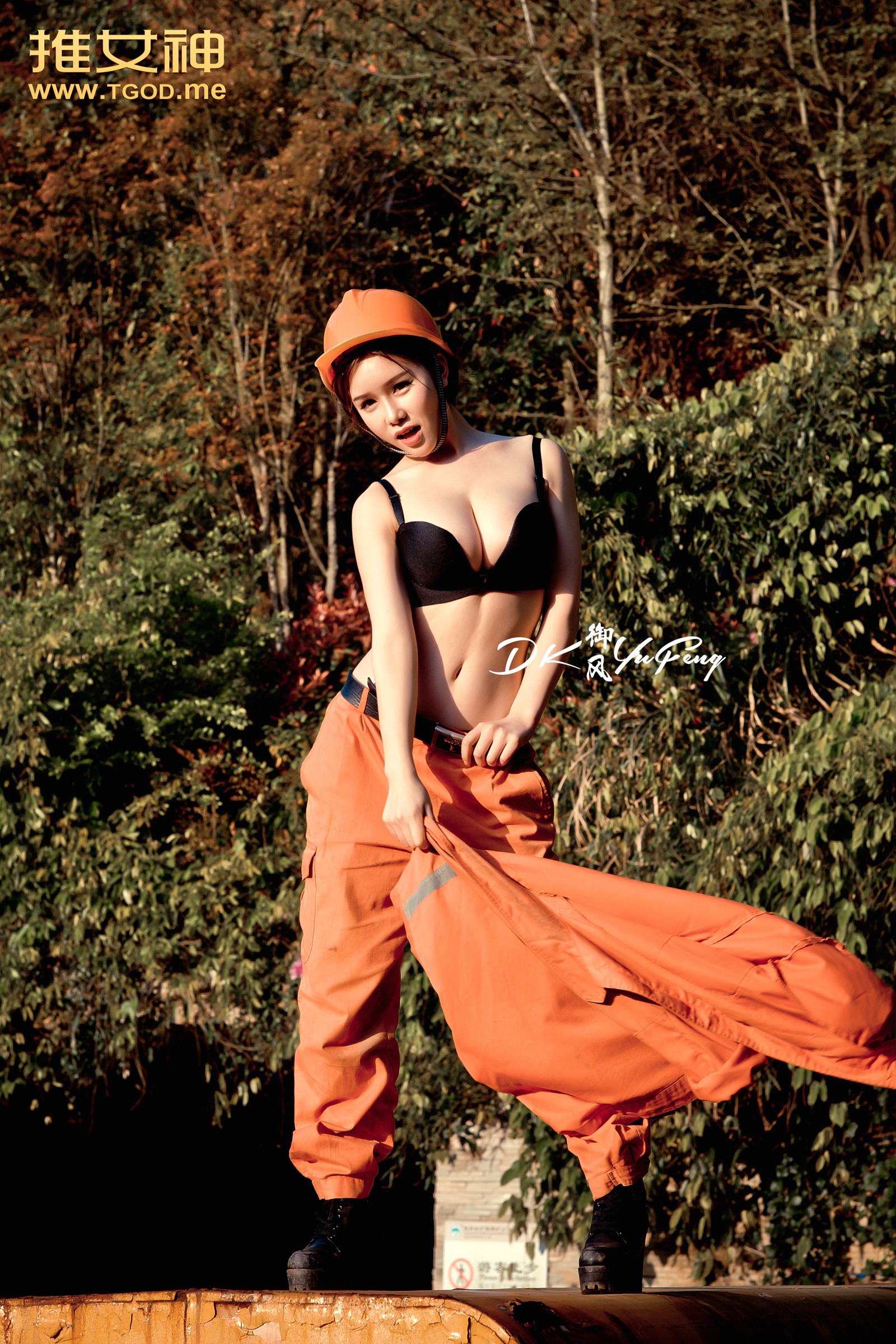 于姬Una [TGOD推女神]高清写真图出道第一拍