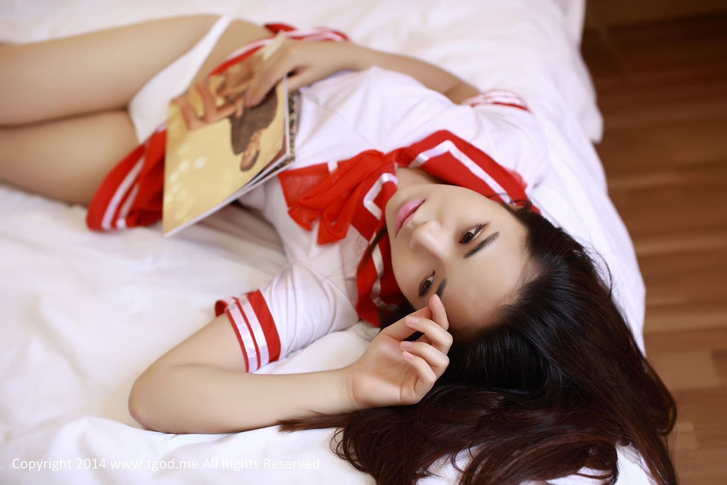 晓艾-水手服的美少女私房写真图 [TGOD推女神]高清写真图