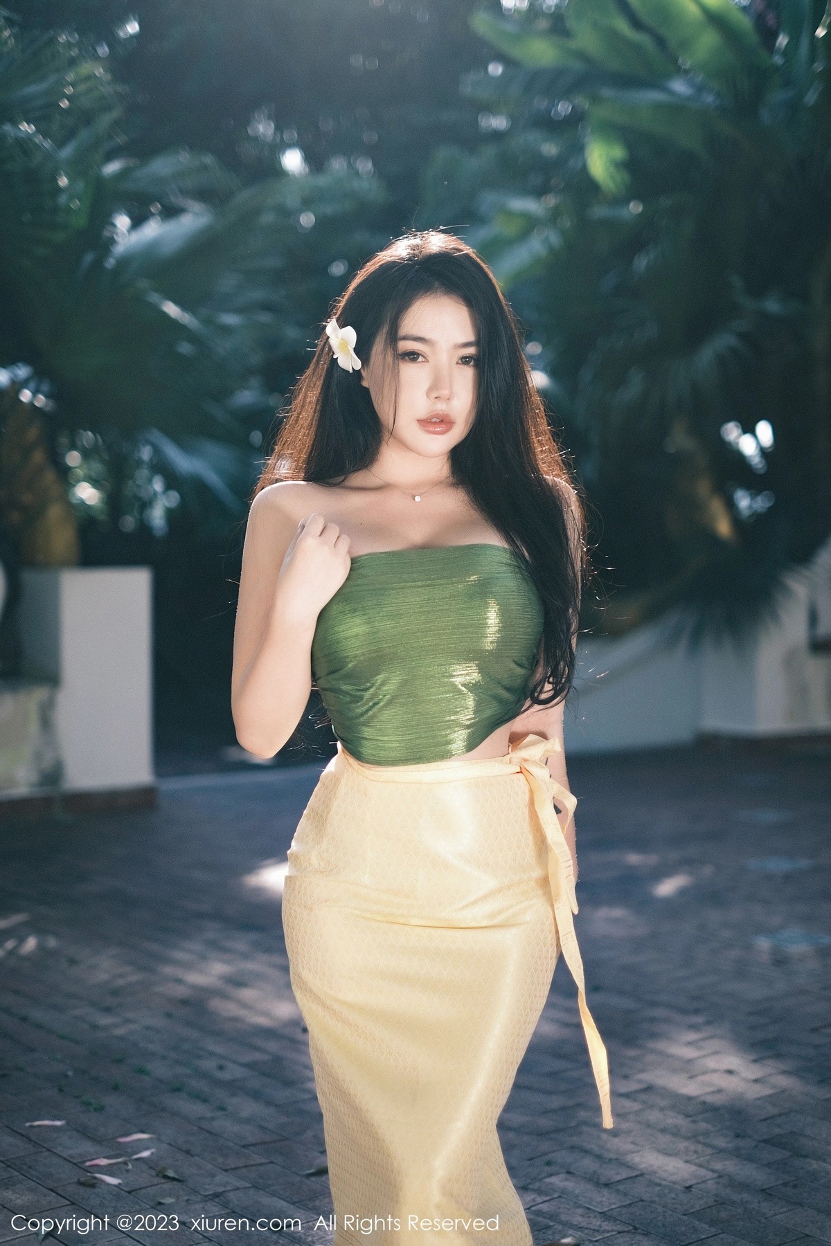 [XiuRen]高清写真图 2023.04.27 No.6648 玛鲁娜Manuela 美臀丰腴