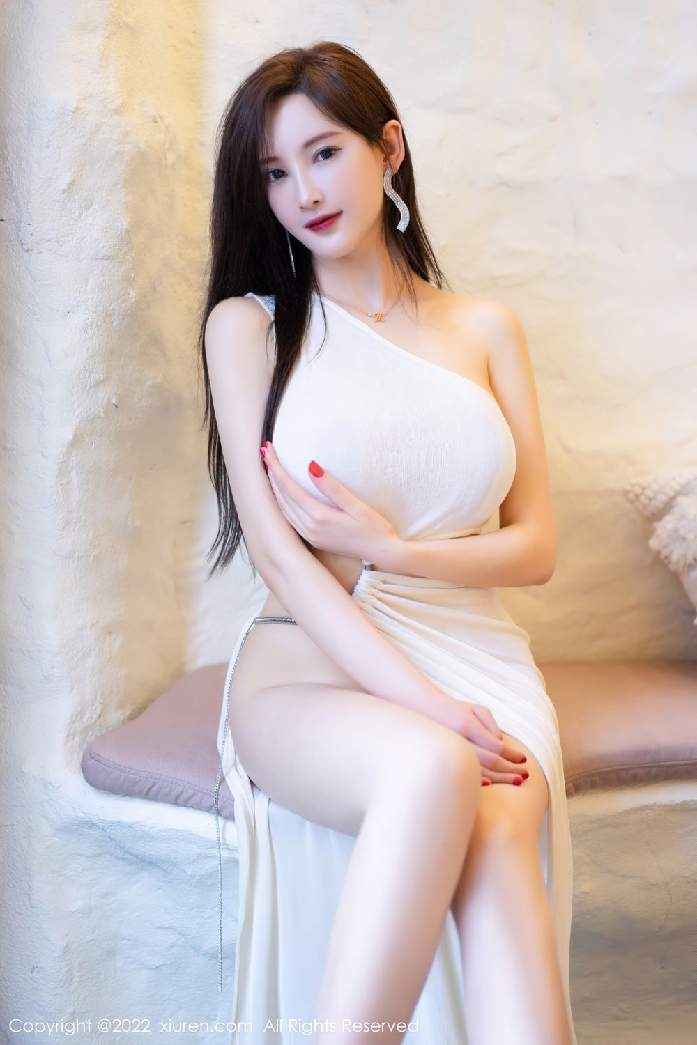 [XiuRen]高清写真图 2022.08.26 No.5502 奶瓶土肥圆矮挫丑黑穷
