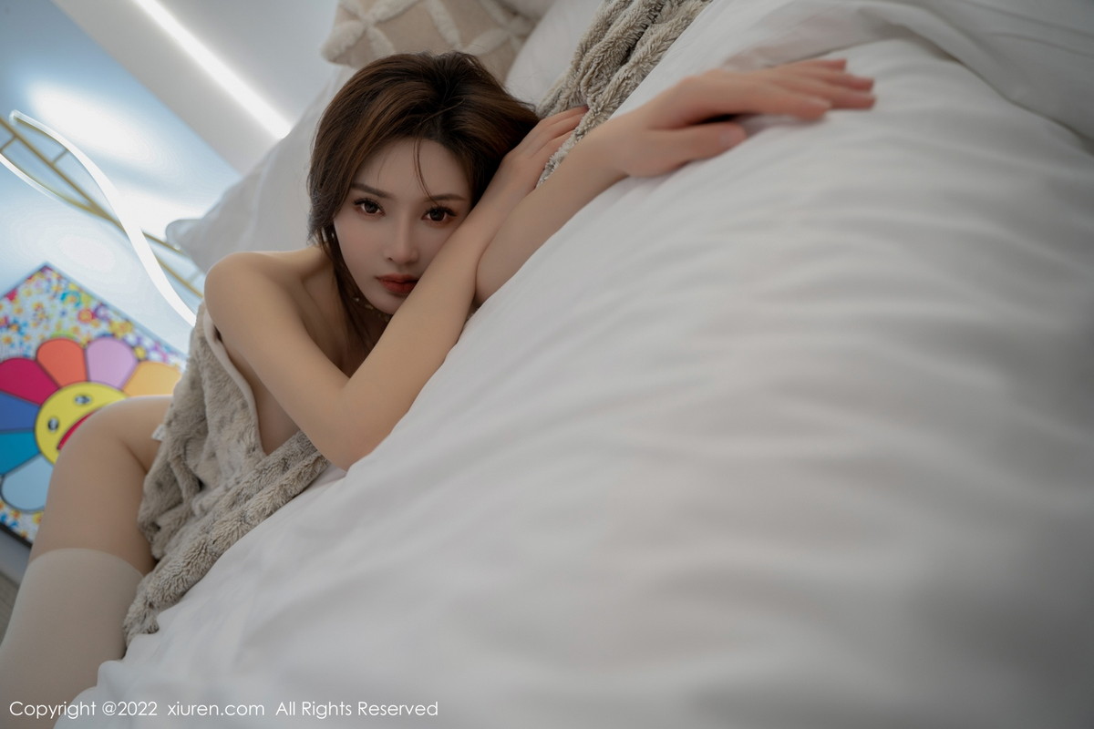 [XiuRen]高清写真图 2022.11.01 No.5787 奶瓶土肥圆矮挫丑黑穷 丰腴美臀