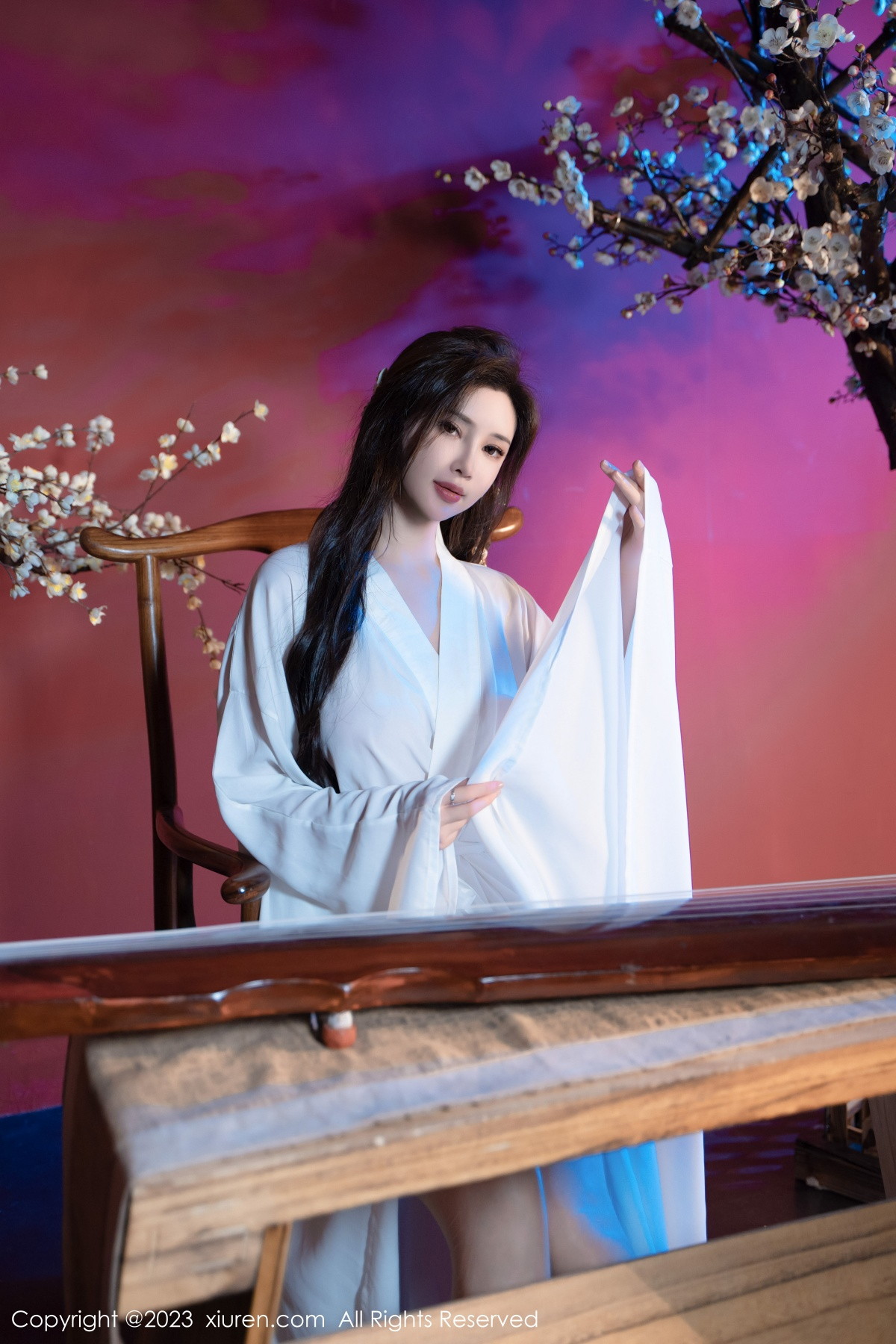 [XiuRen]高清写真图 2023.11.07 No.7625 Carol周妍希 古风美腿